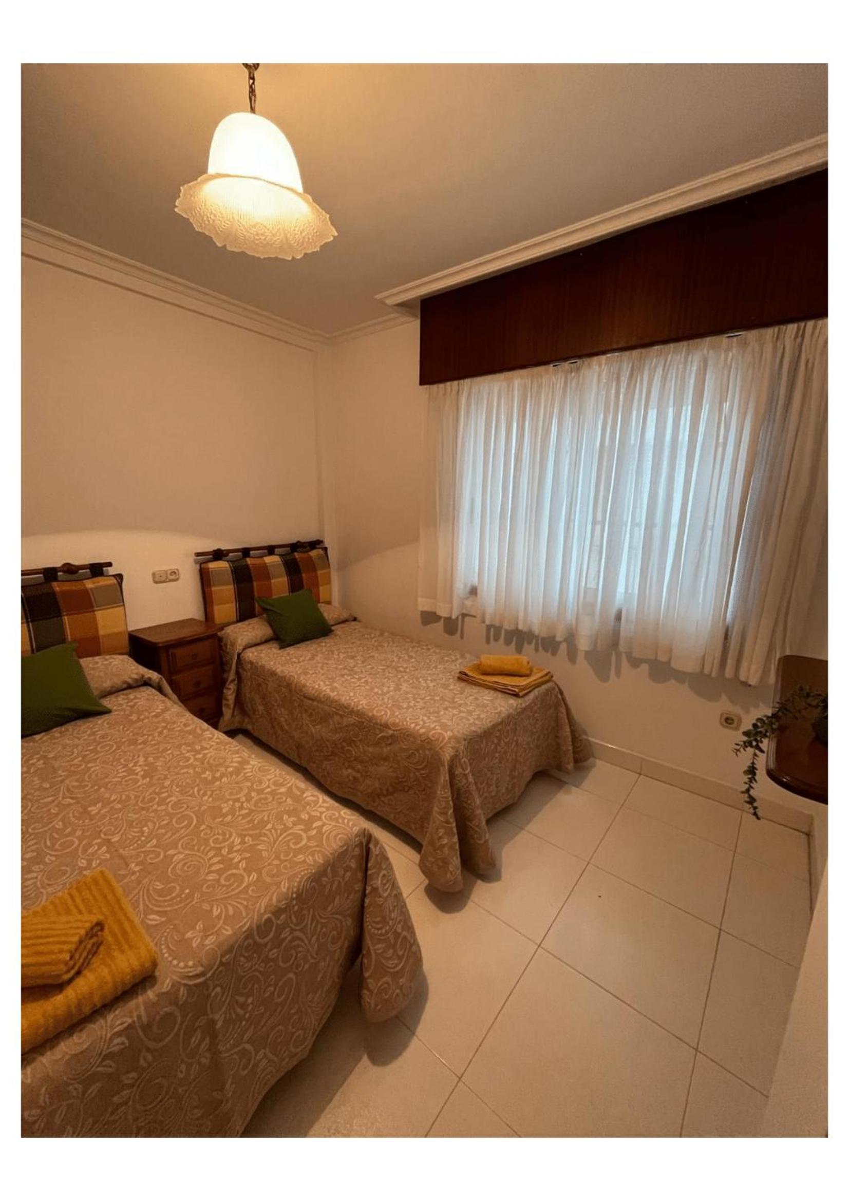 Apartamentos Deza- Playa Silgar