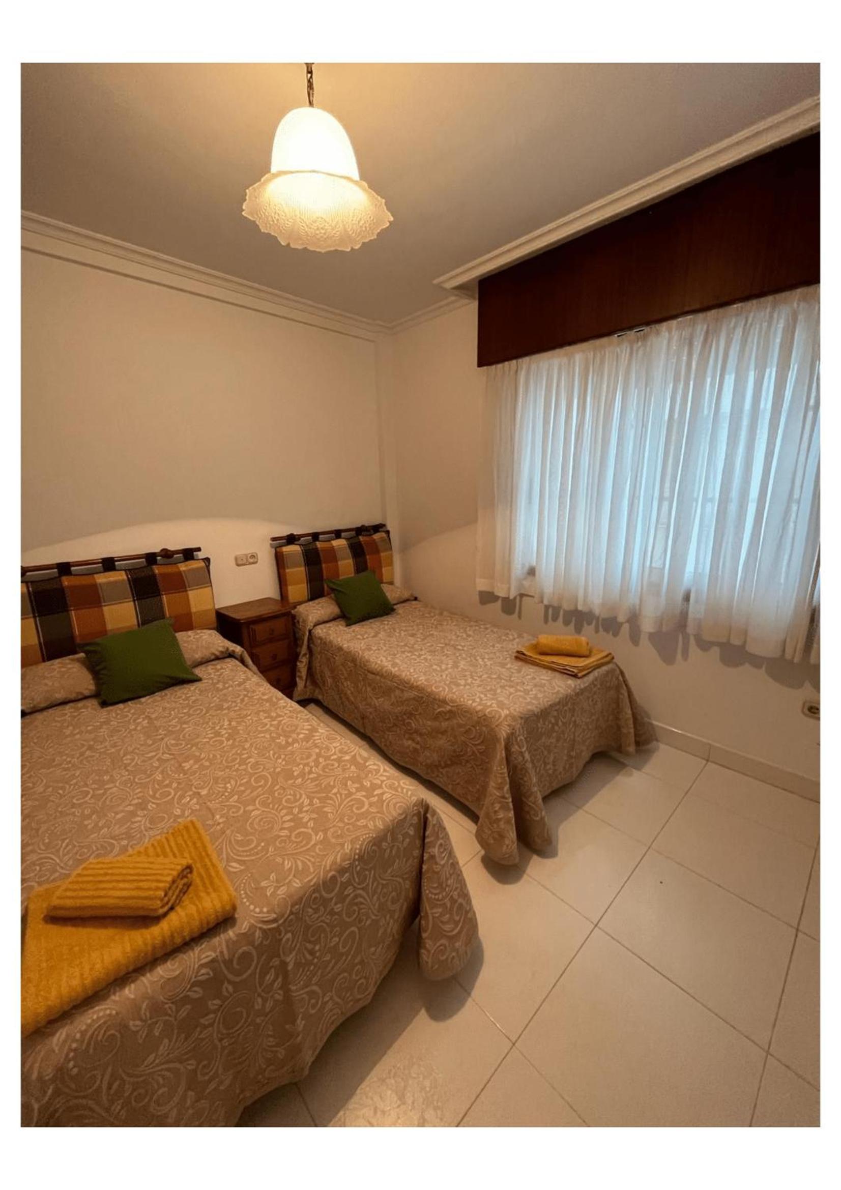 Apartamentos Deza- Playa Silgar