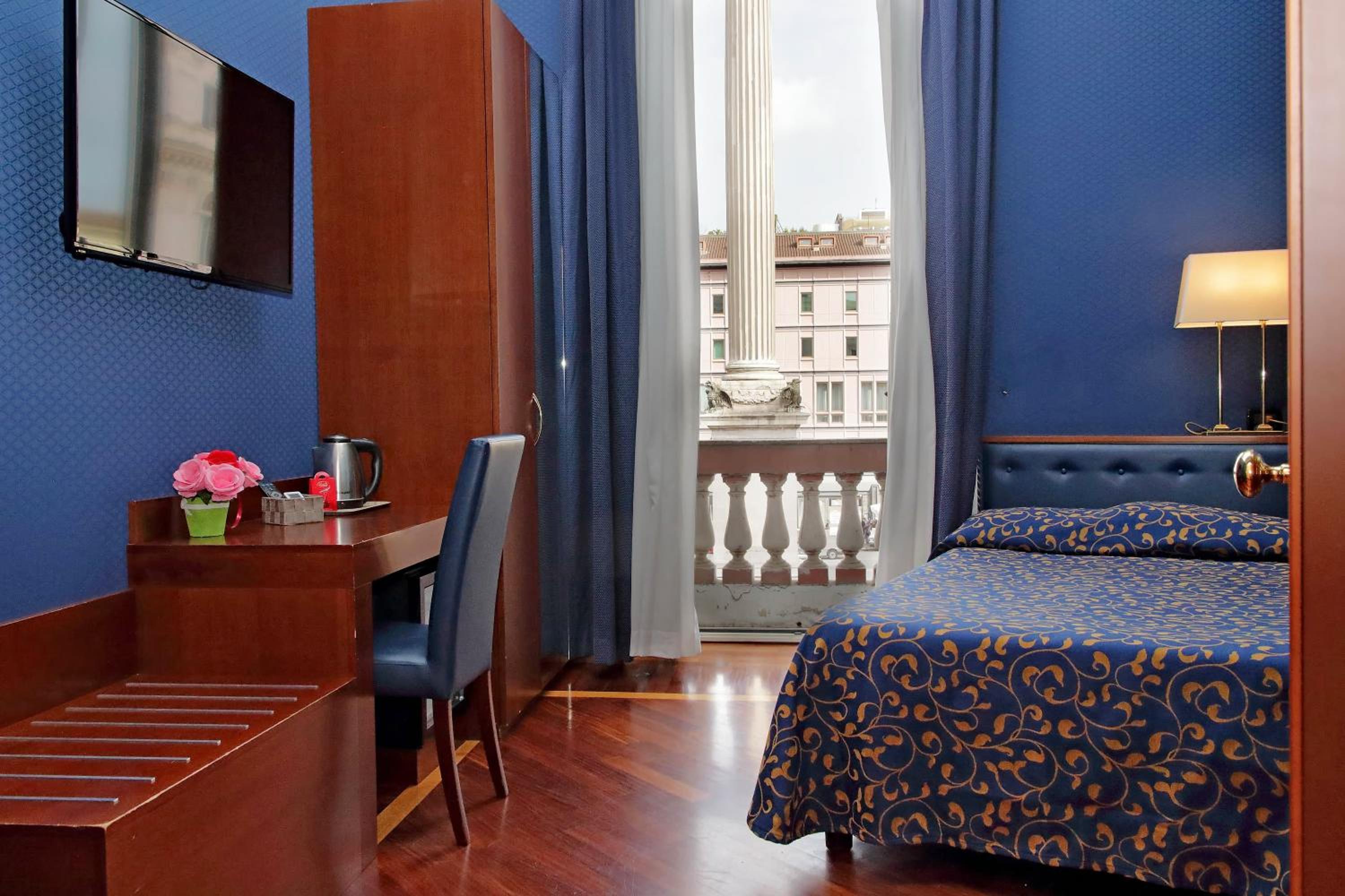 hotel room