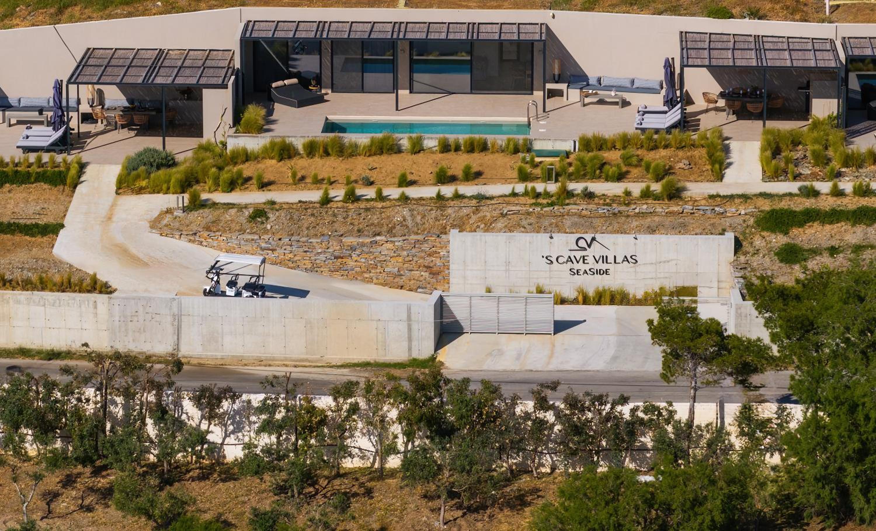 'S CAVE VILLAS SEASIDE KARYSTOS view 5