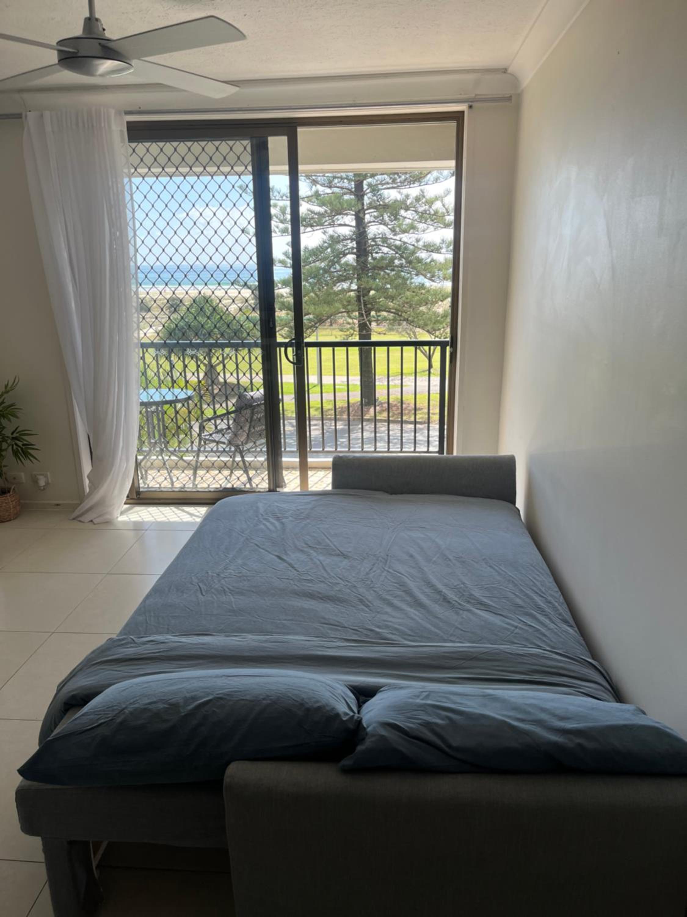 Kirra, beachfront unit, Sleeps up to 5