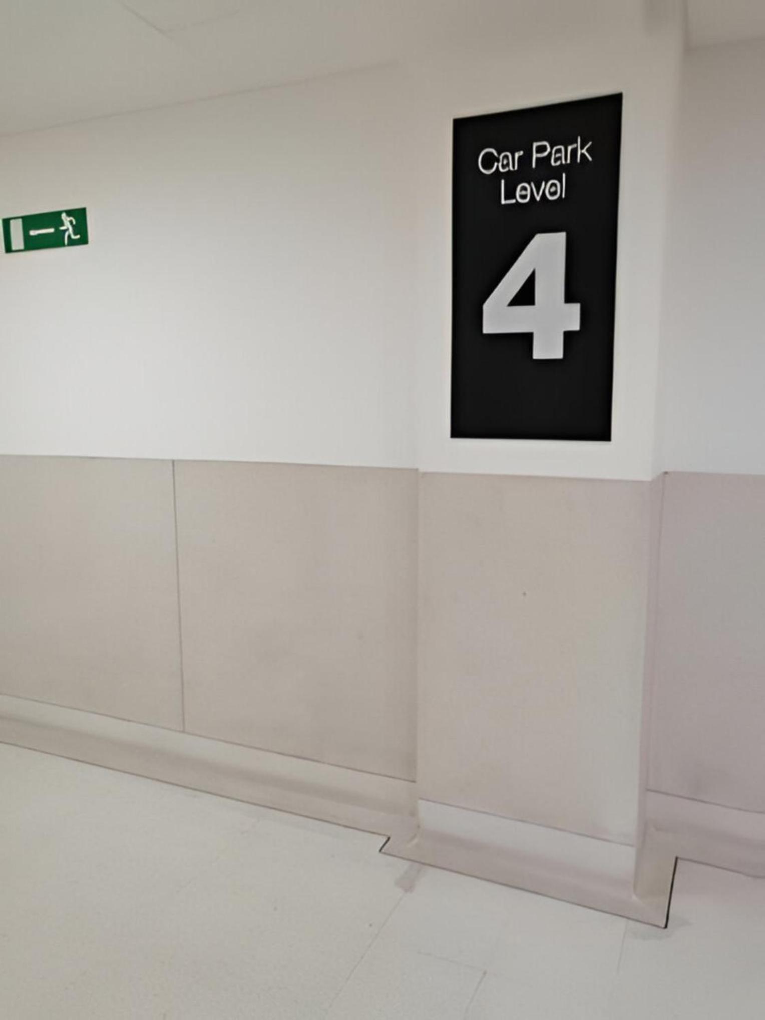 Cosy 2-Bedroom Apartment in Mayfair 8CB - 4th floor no elevator