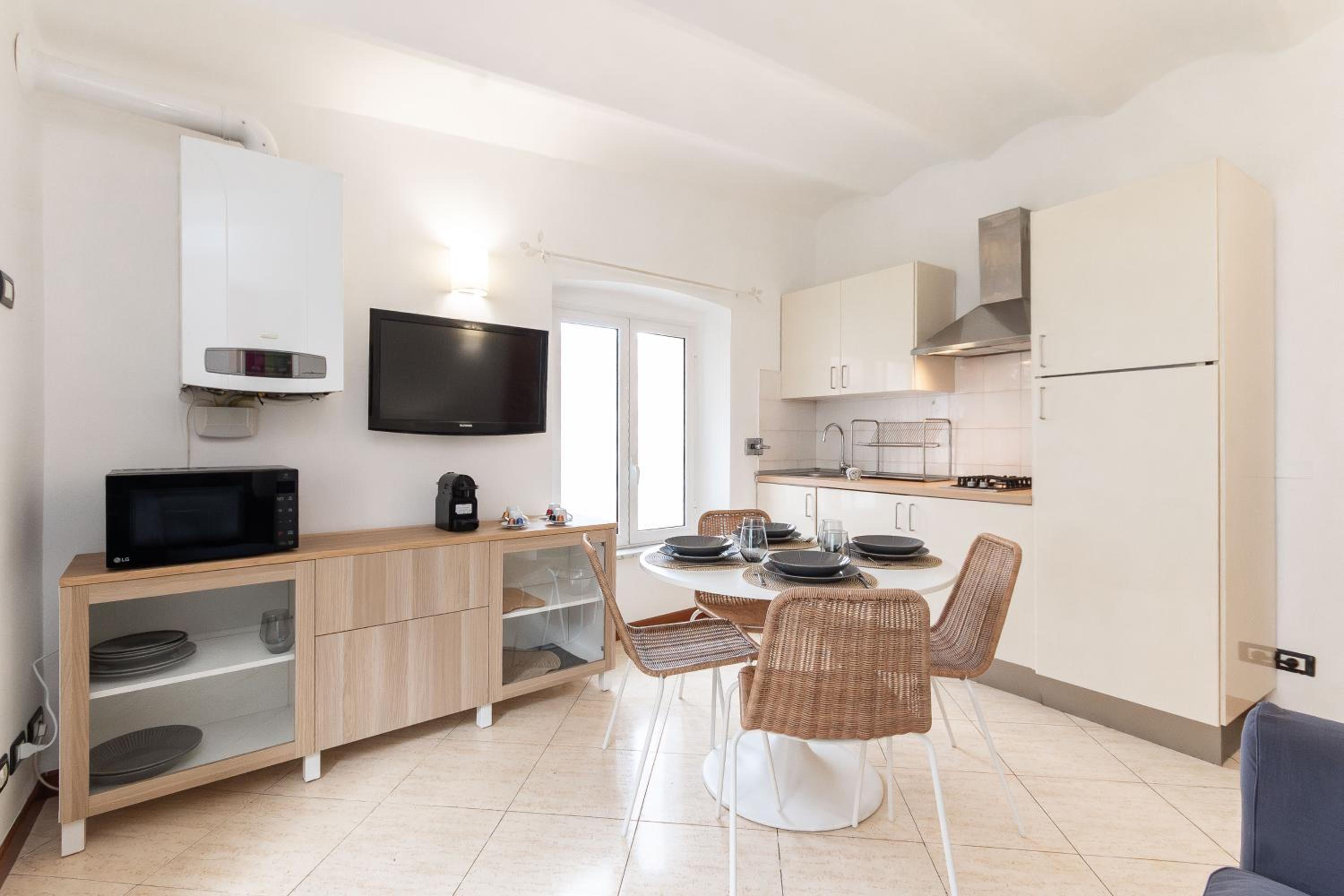 CENTRO - 250m STAZIONE FERROVIARIA photo 3
