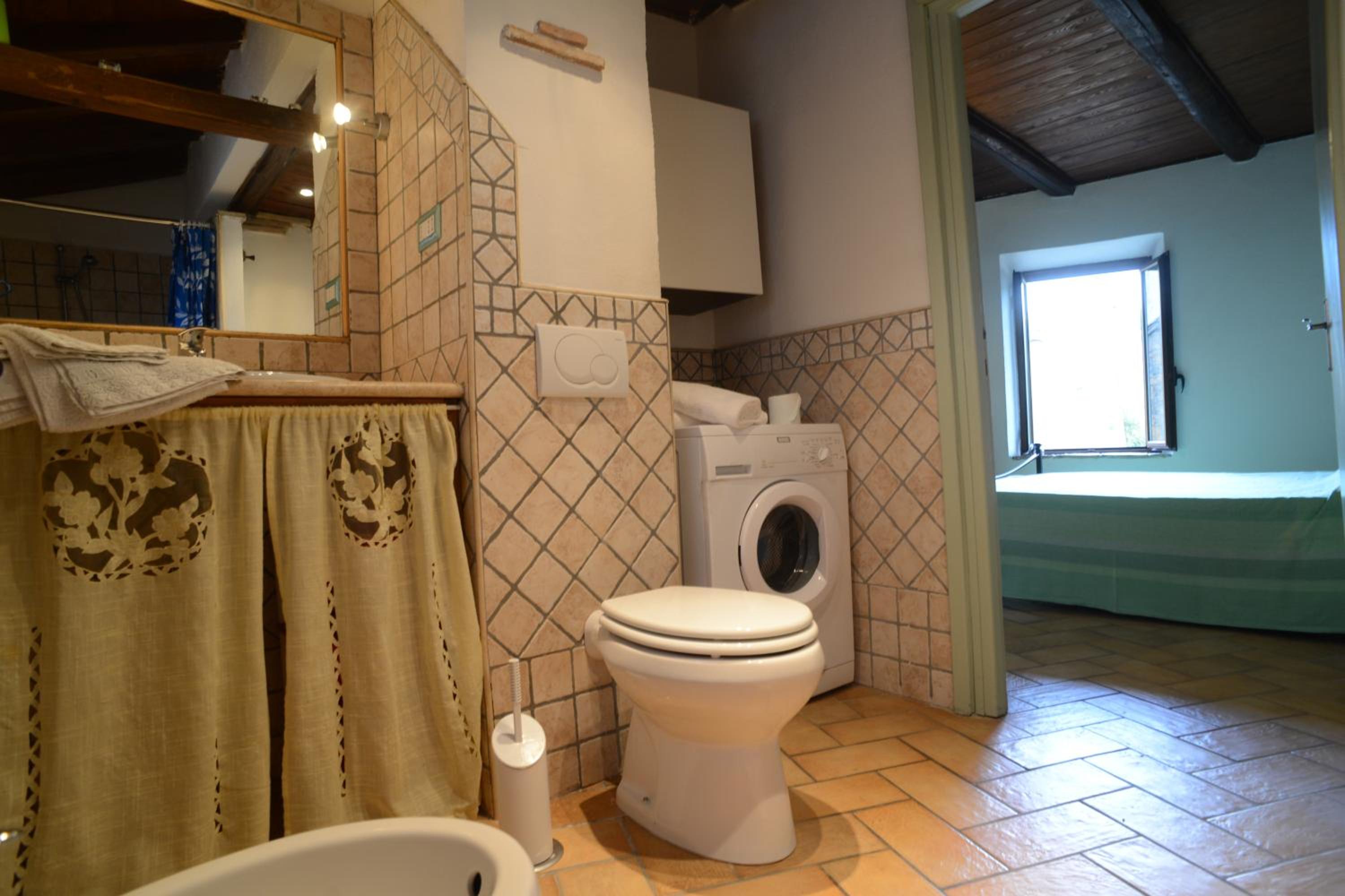 Photo 48
