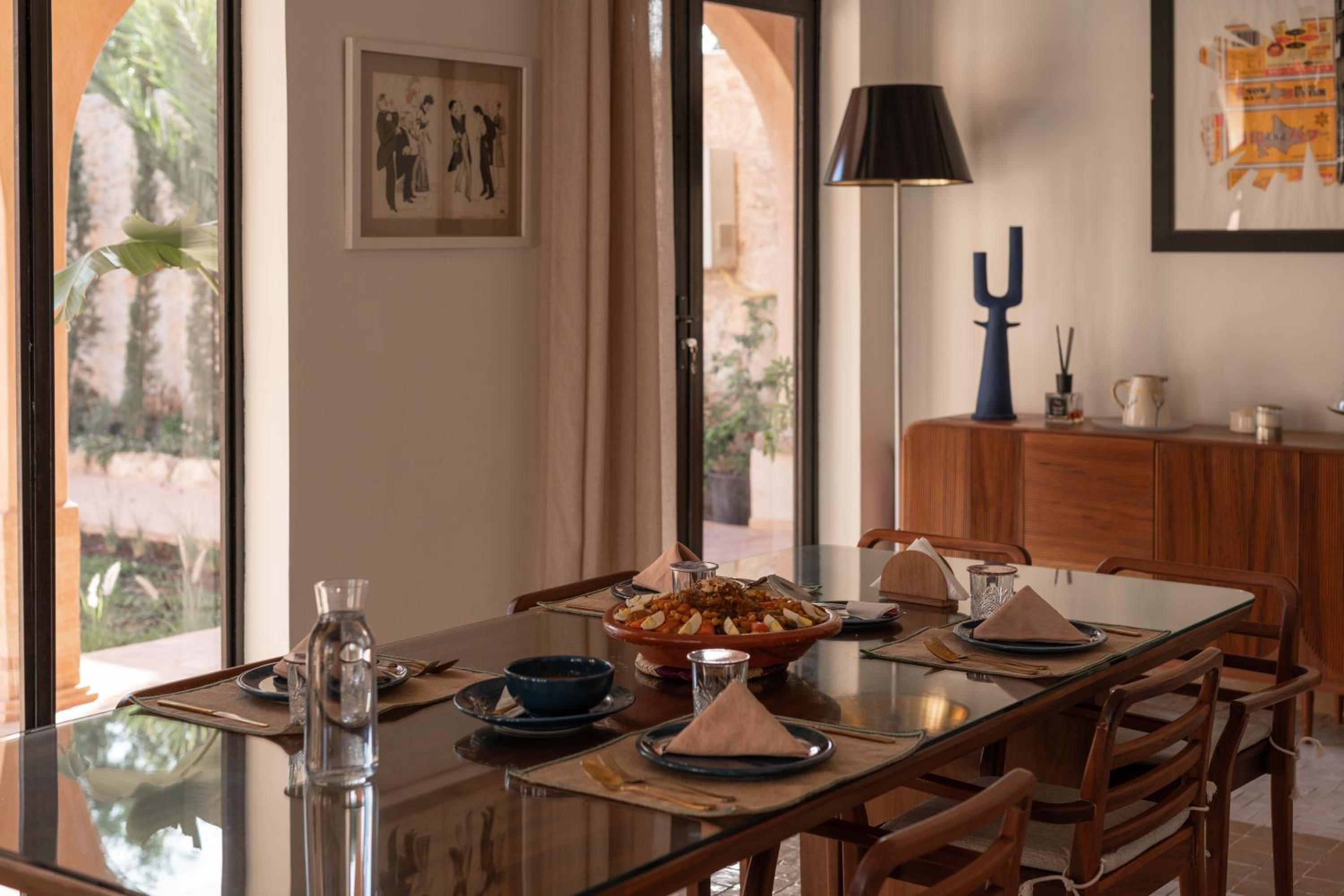 dining