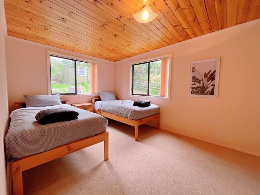 Stunning Water front view House at Kettering