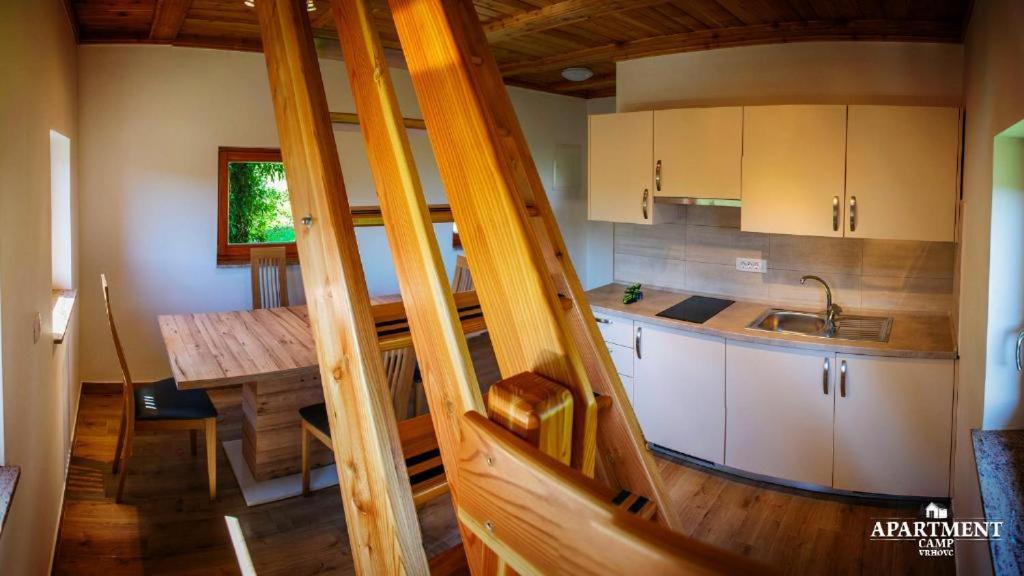 Wooden Chalet - Homestead Vrhovc