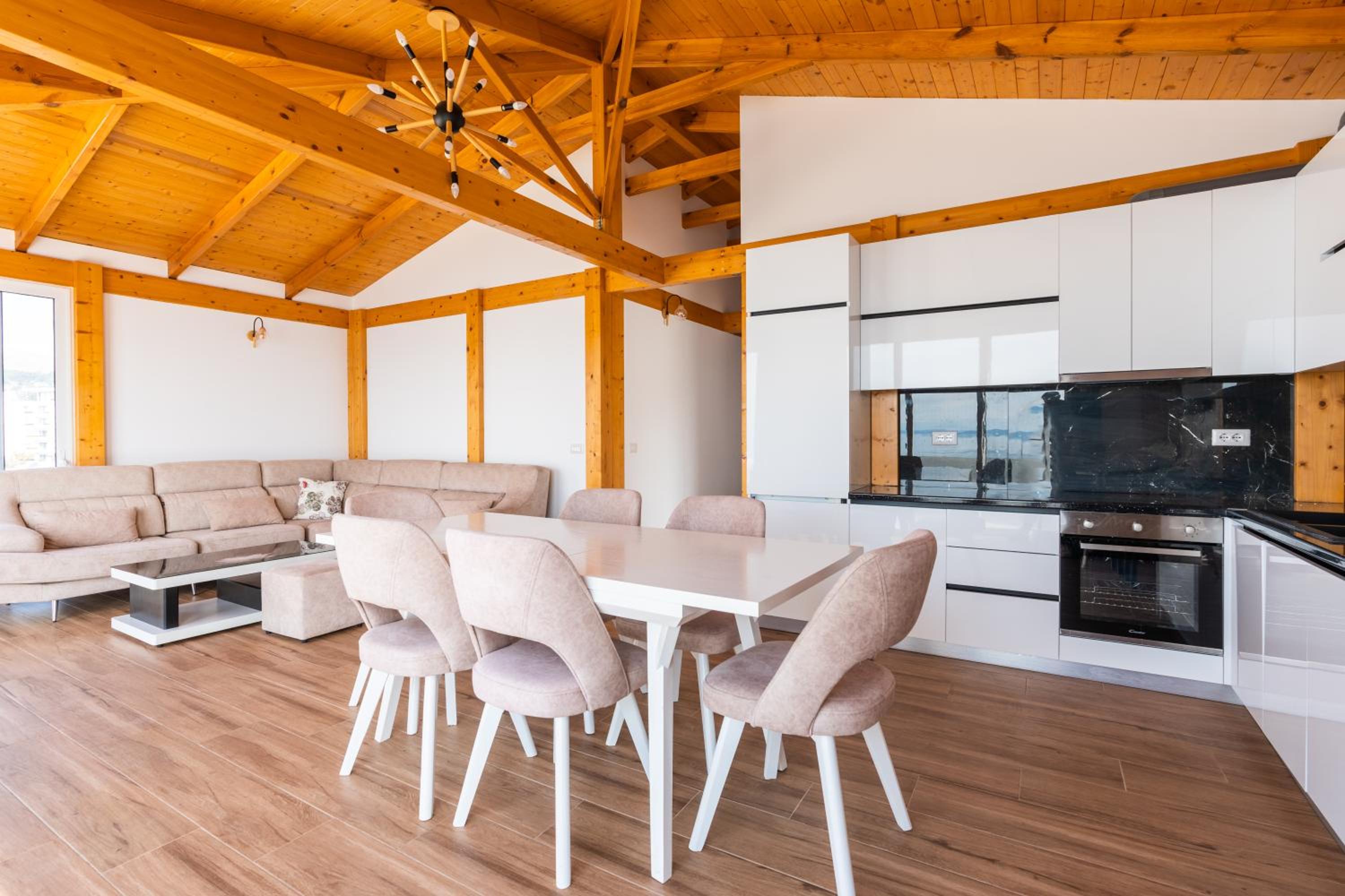 Deluxe wooden villa