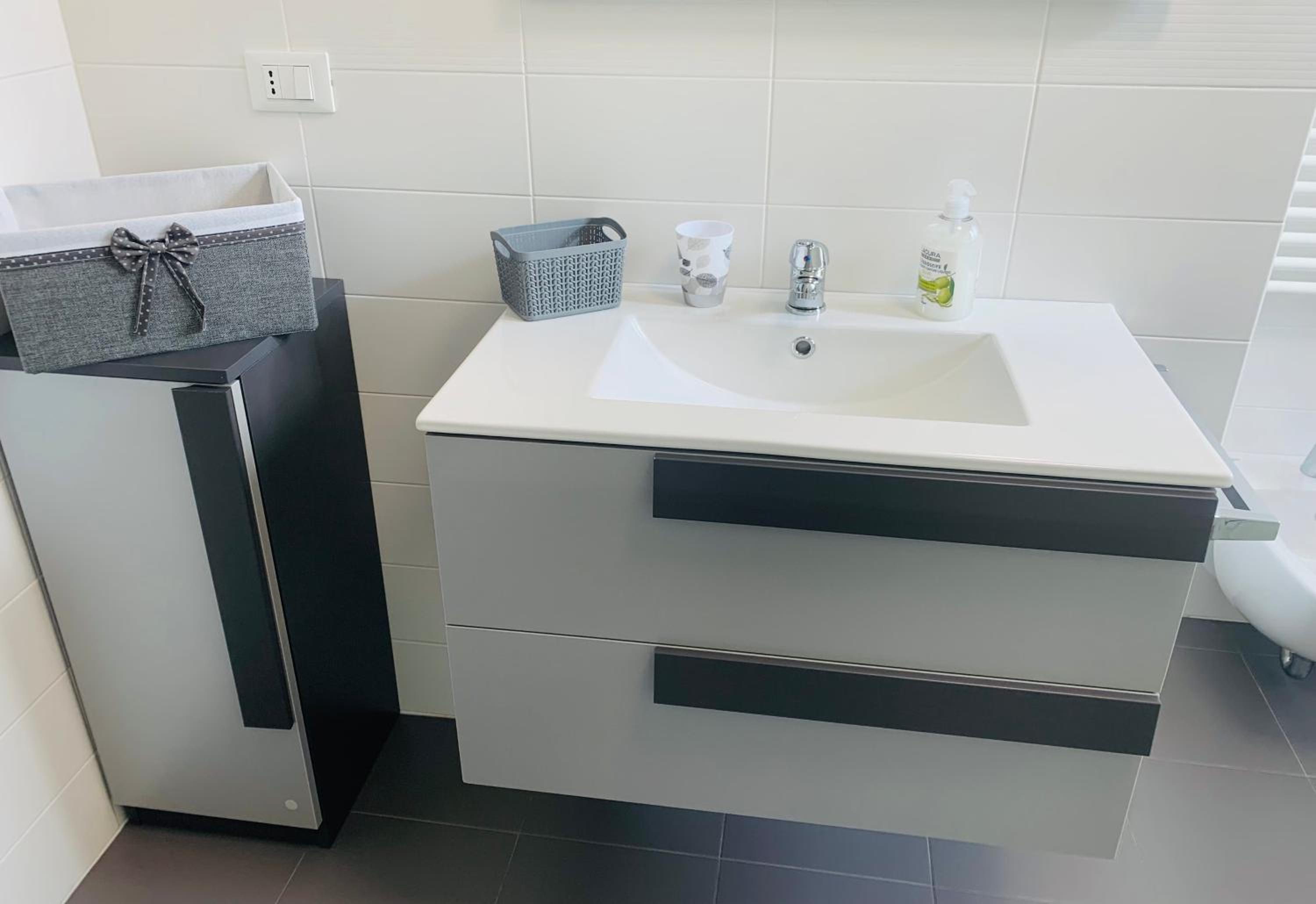 Somma Lombardo Vacations - Deny  Carol's house - Property Image 16