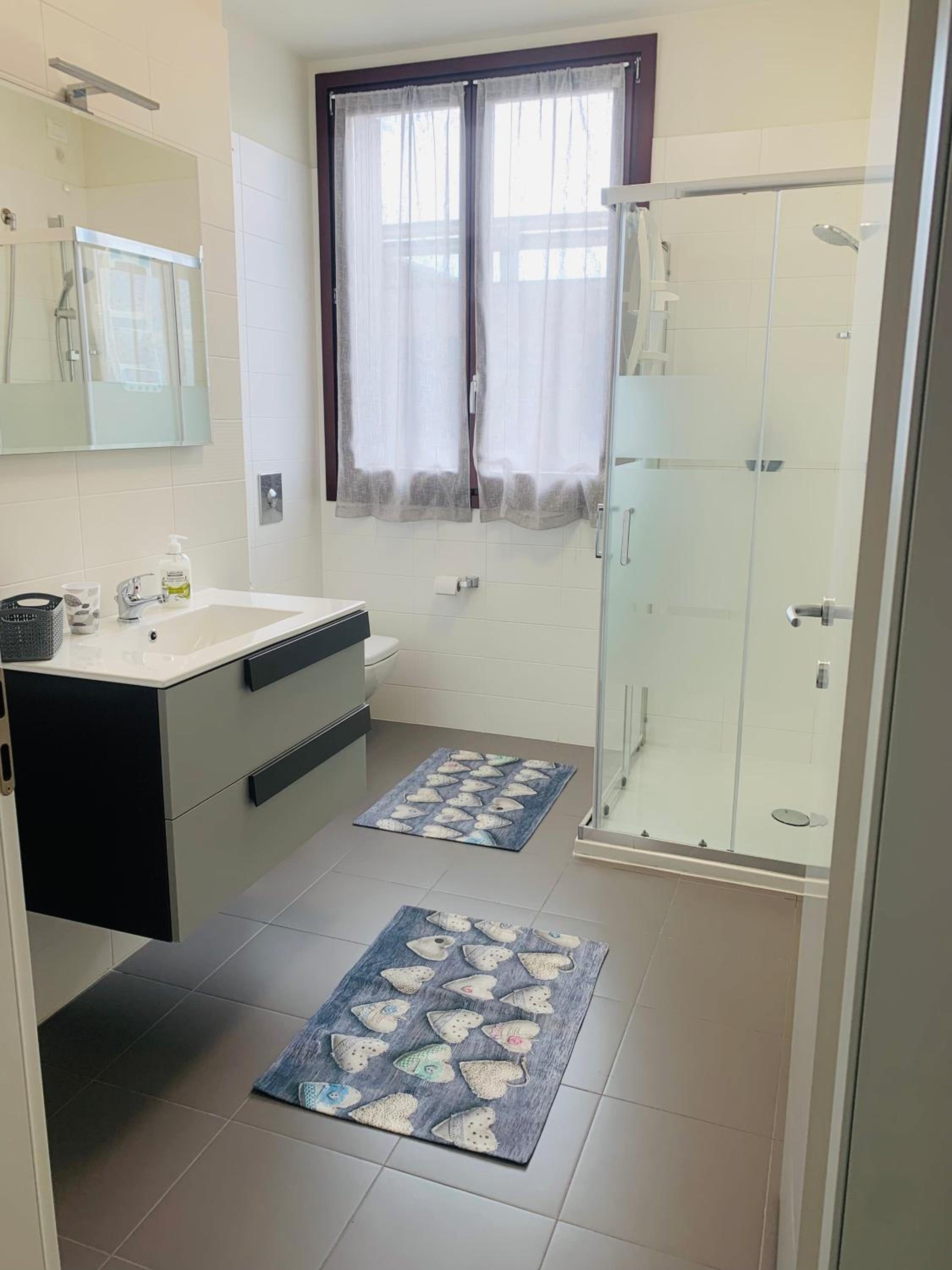 Somma Lombardo Vacations - Deny  Carol's house - Property Image 18