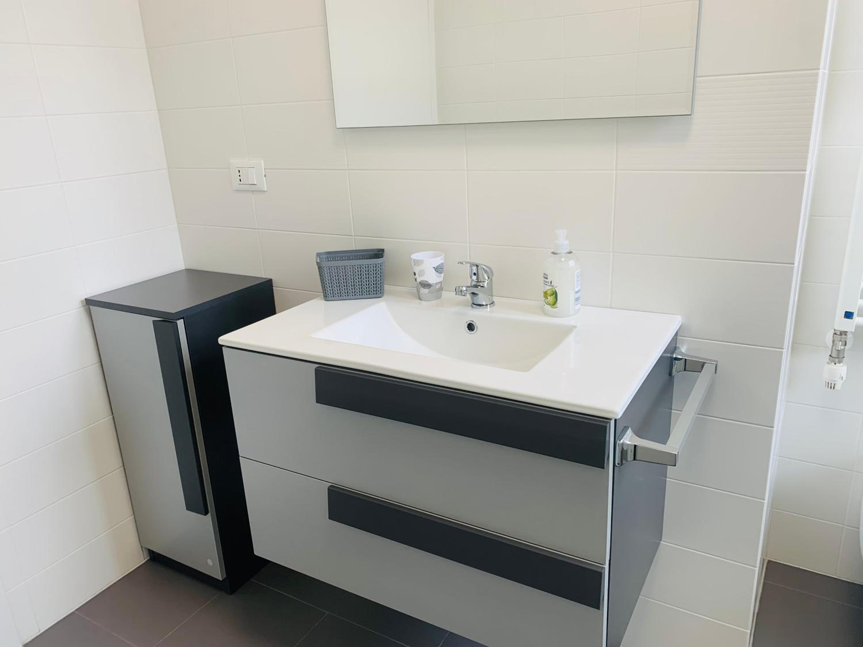 Somma Lombardo Vacations - Deny  Carol's house - Property Image 17