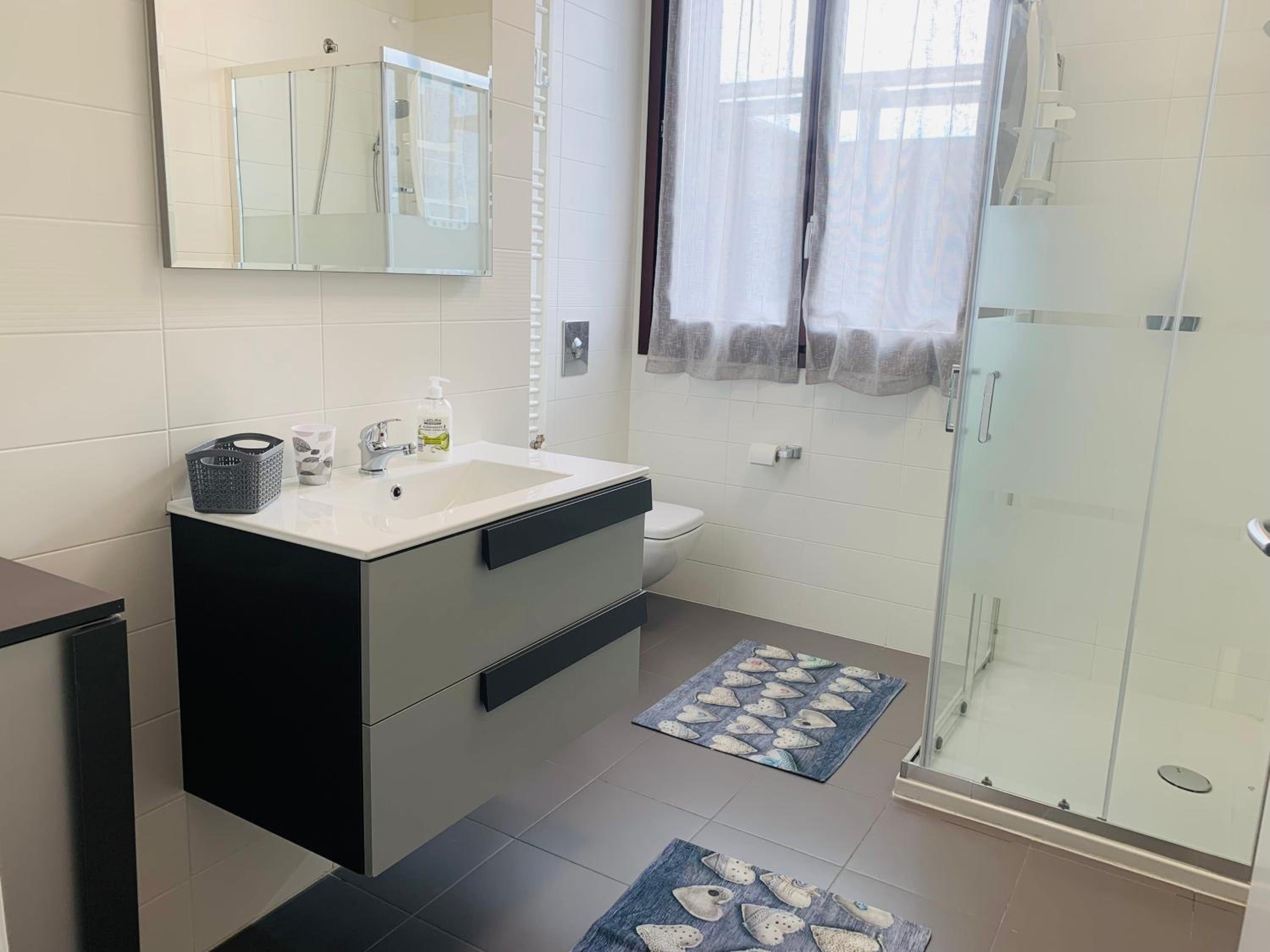 Somma Lombardo Vacations - Deny  Carol's house - Property Image 13