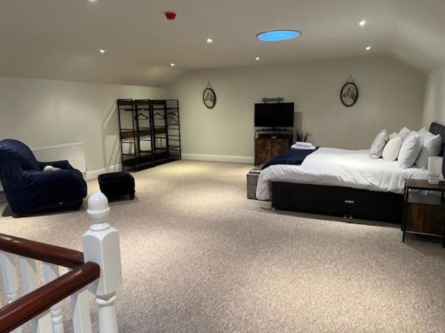 The House @ Sitwell Arms Hotel view 3