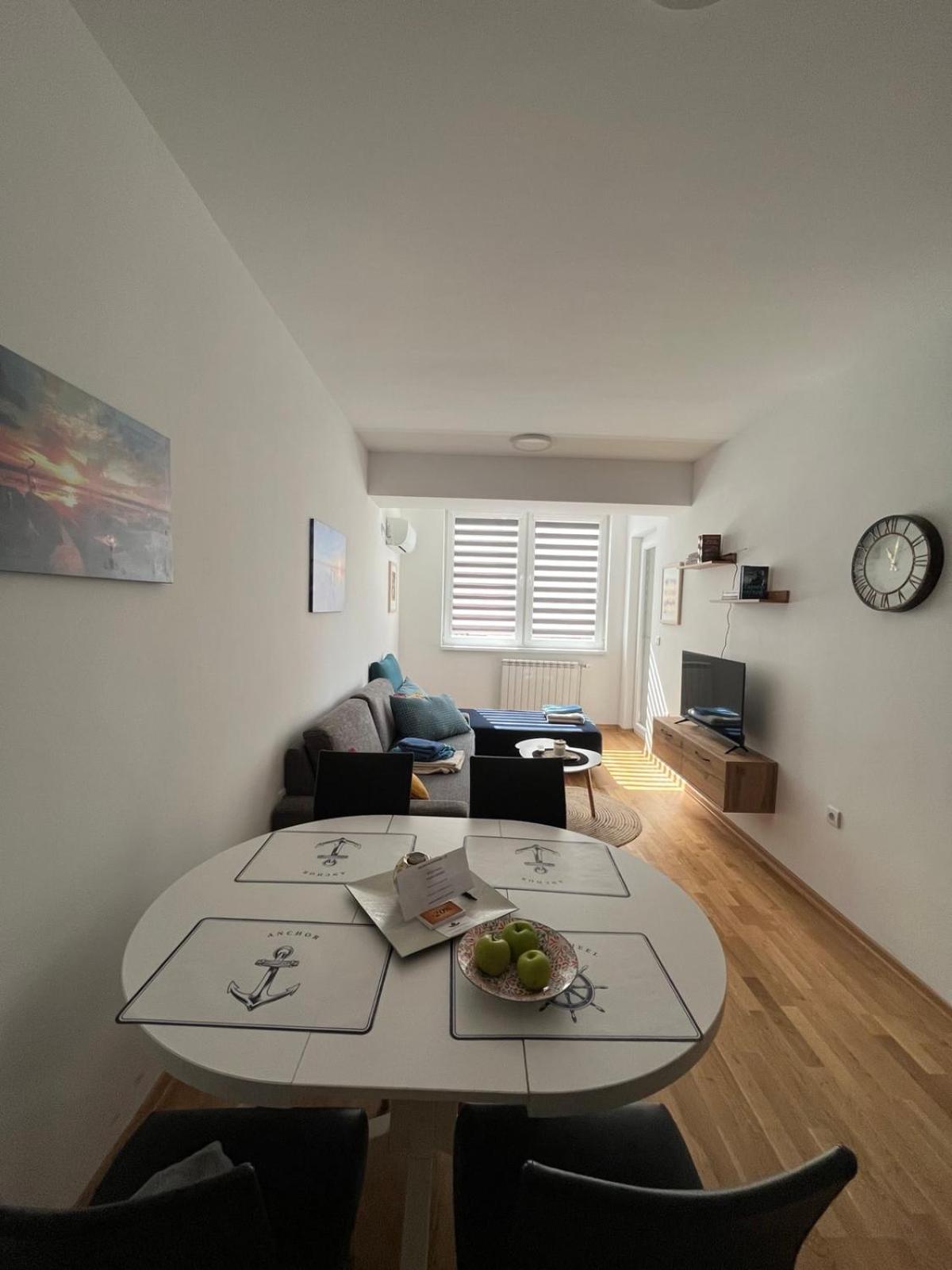 Golden Lux Apartments
