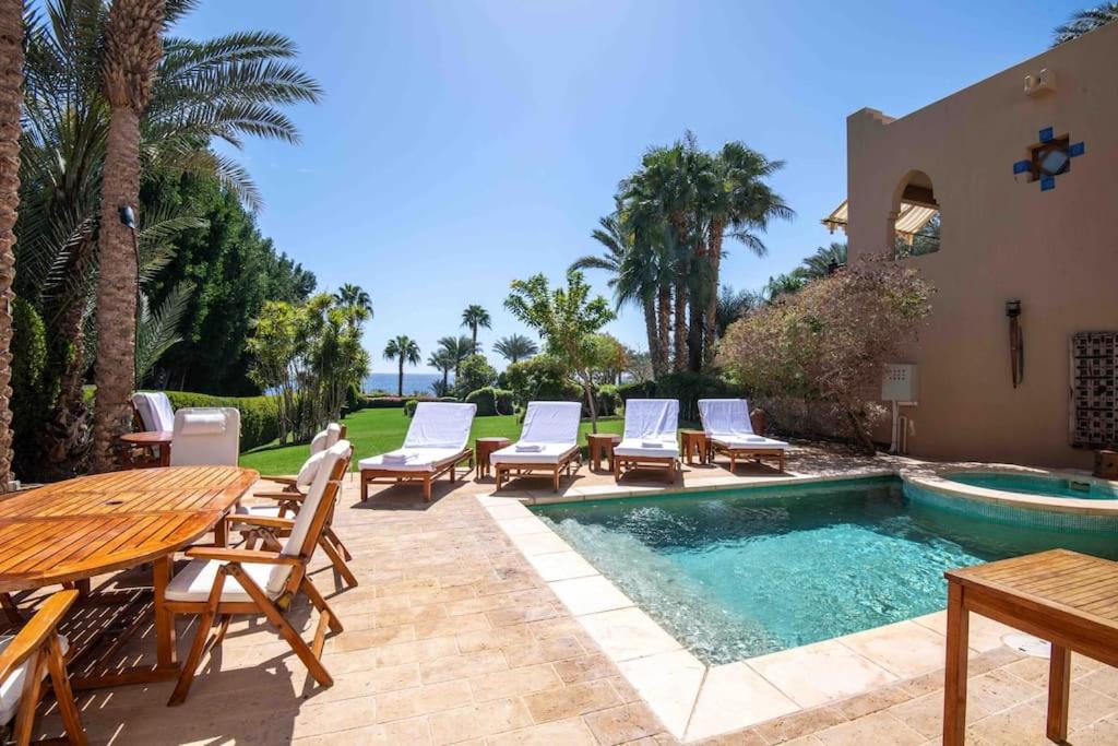 Beautiful villa at Four Seasons
