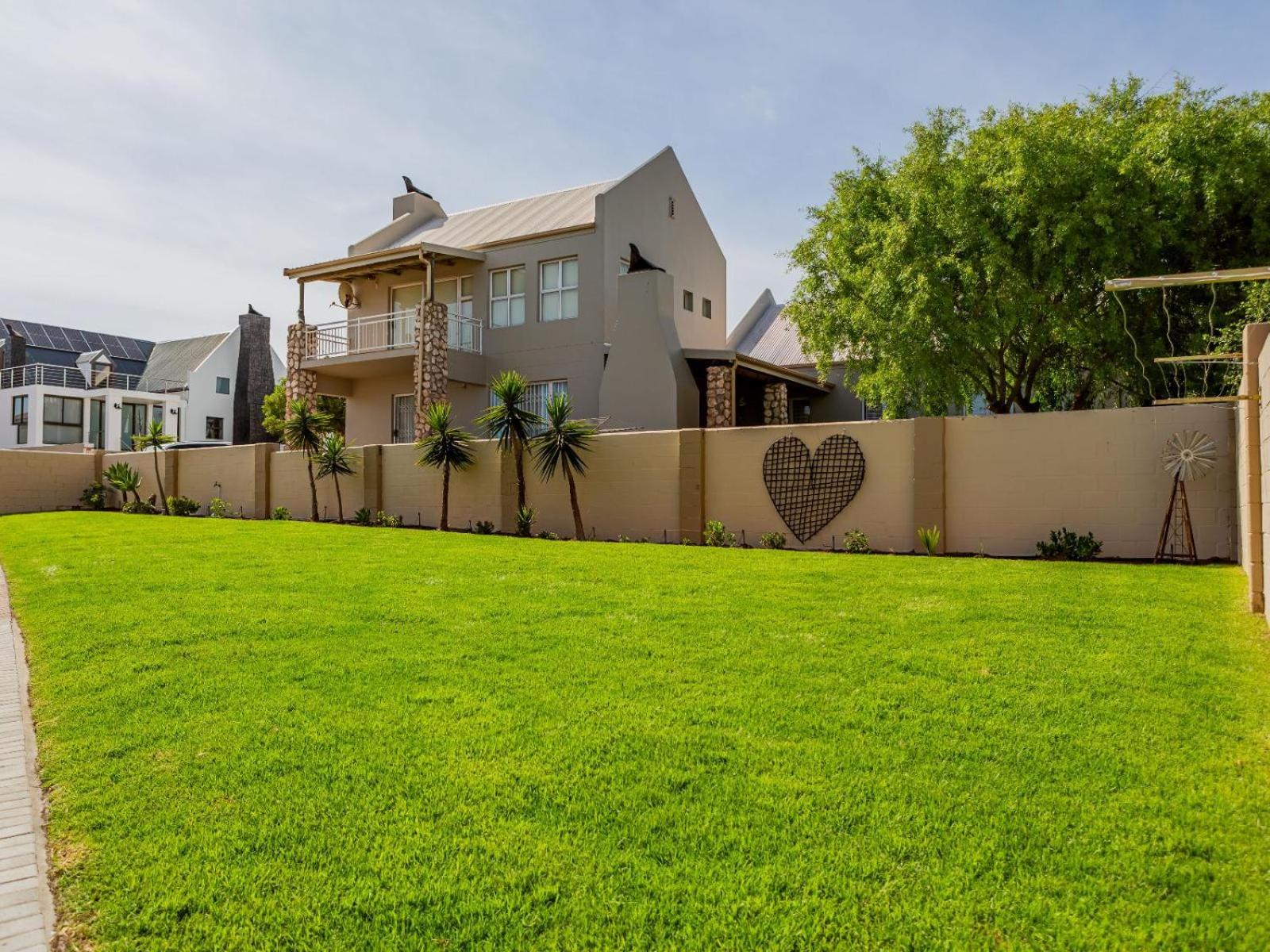 Arnelia House view 3