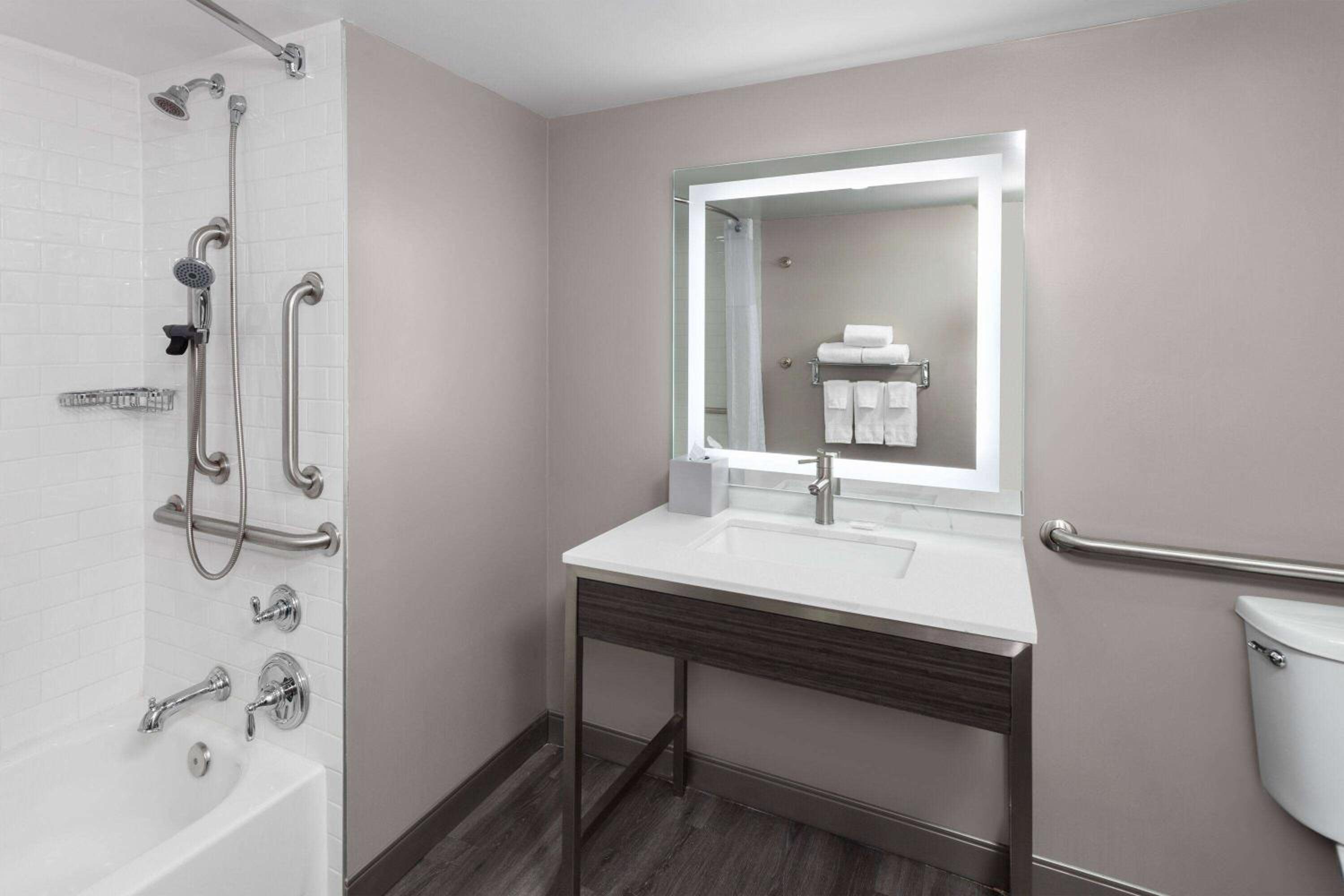 Days-Inn by Wyndham Baltimore Northwest - Property Image 33