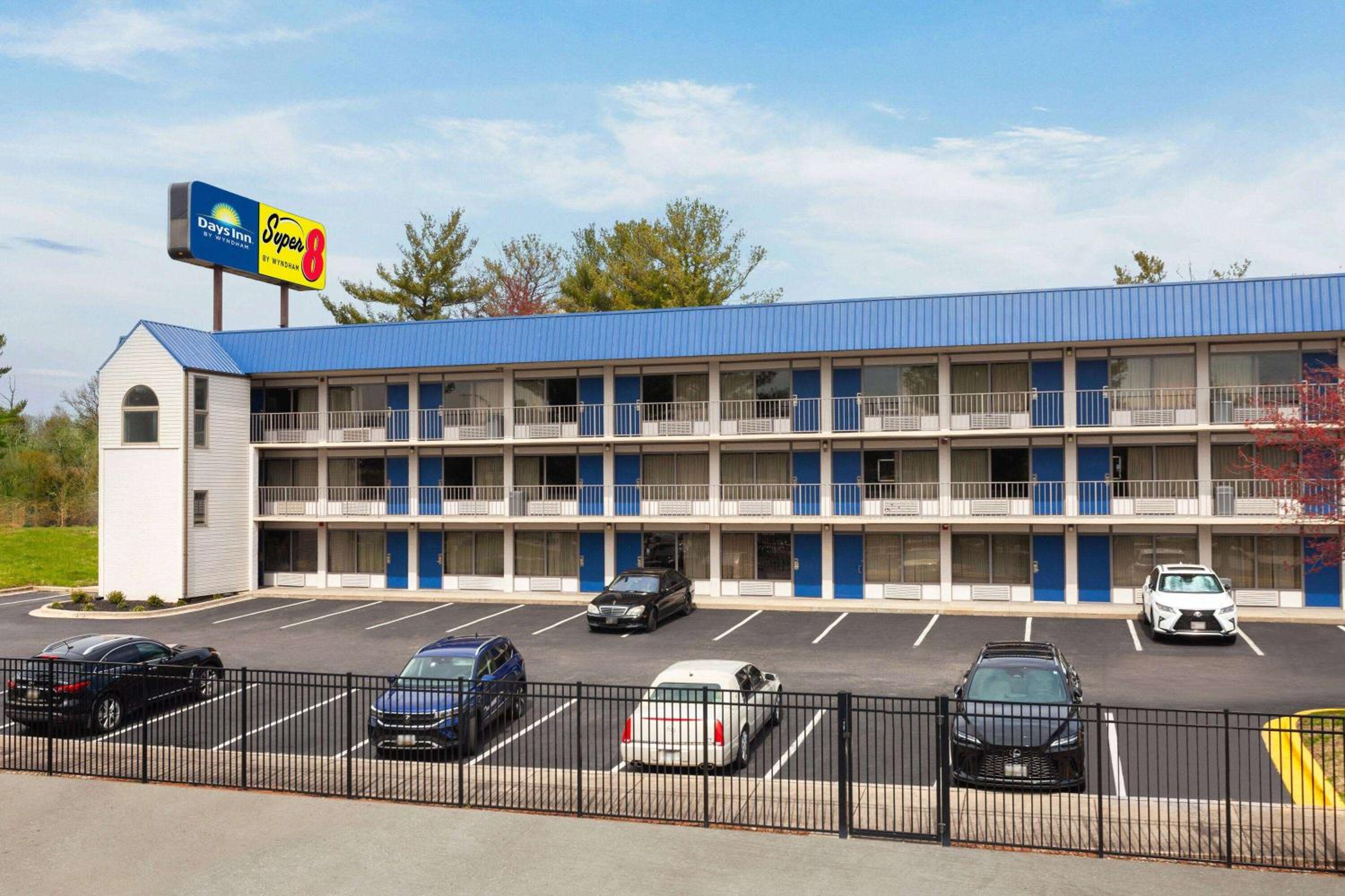 Days-Inn by Wyndham Baltimore Northwest - Property Image 32