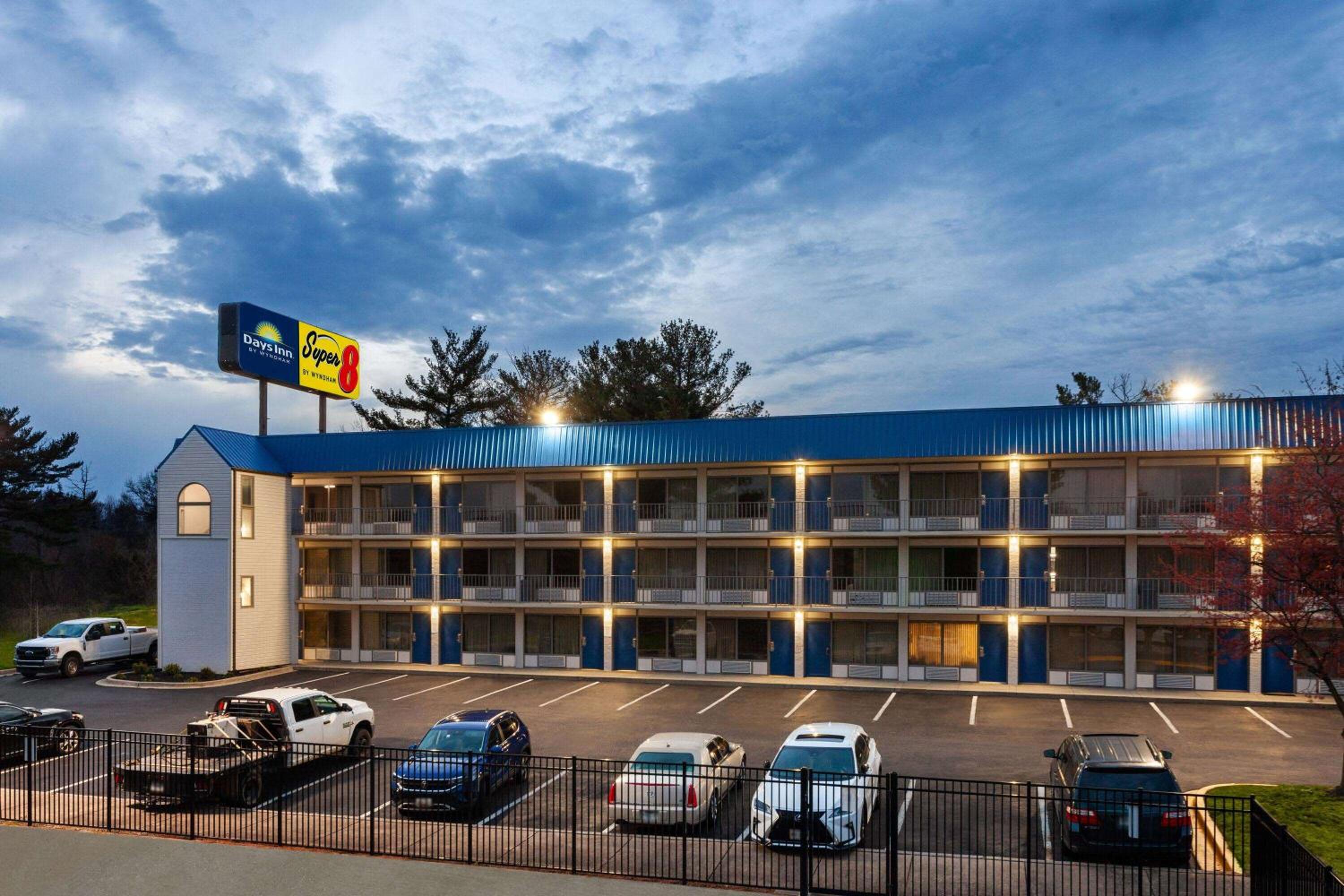 Days-Inn by Wyndham Baltimore Northwest - Property Image 37
