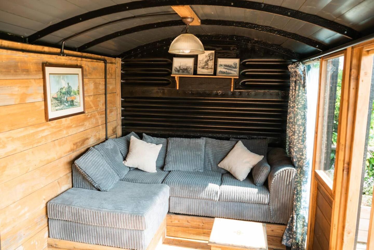 Yeovil Vacations - Swallowfield Glamping-Station Master - Property Image 16