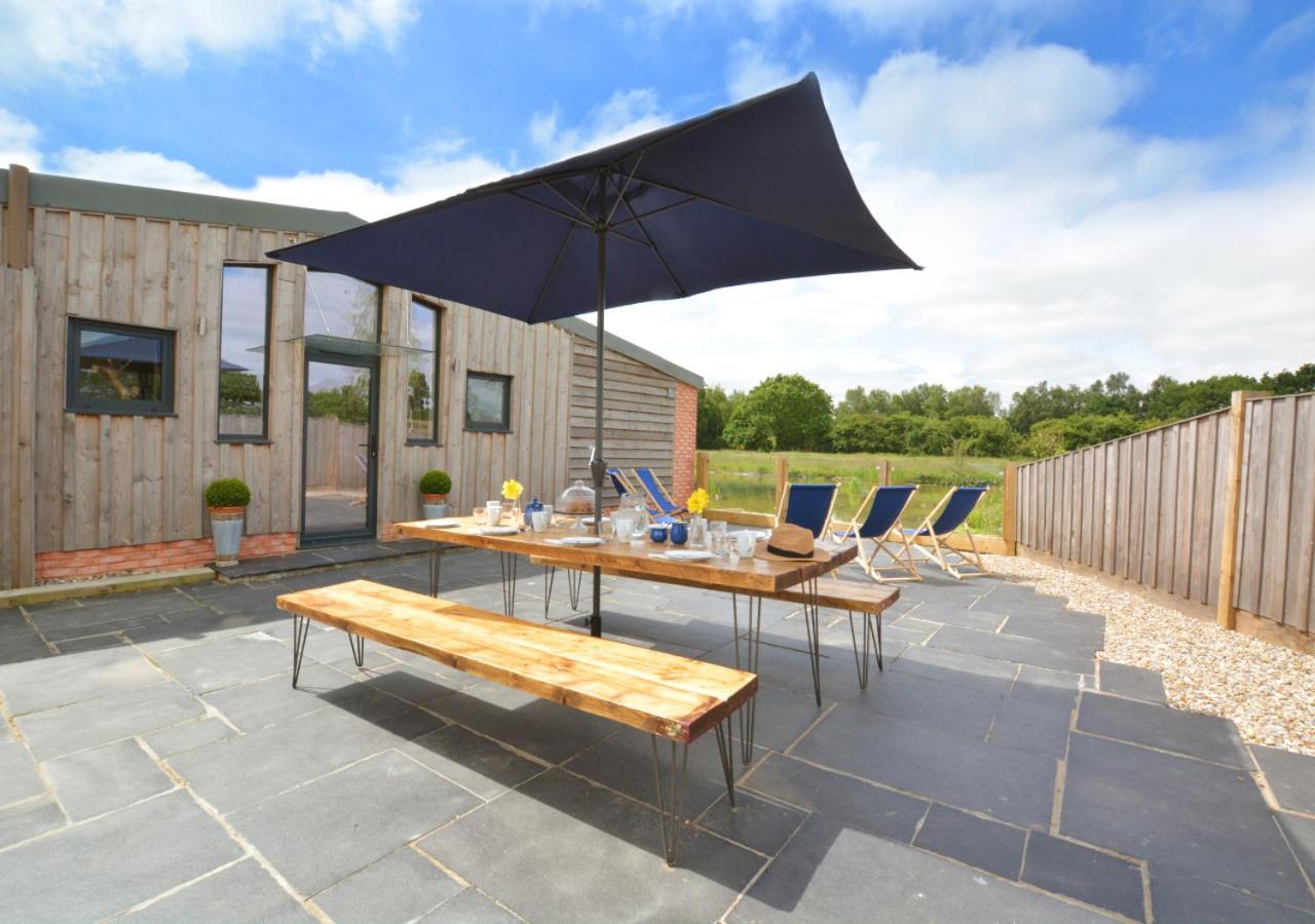 10 Bed in Briston oc-mjbrdb