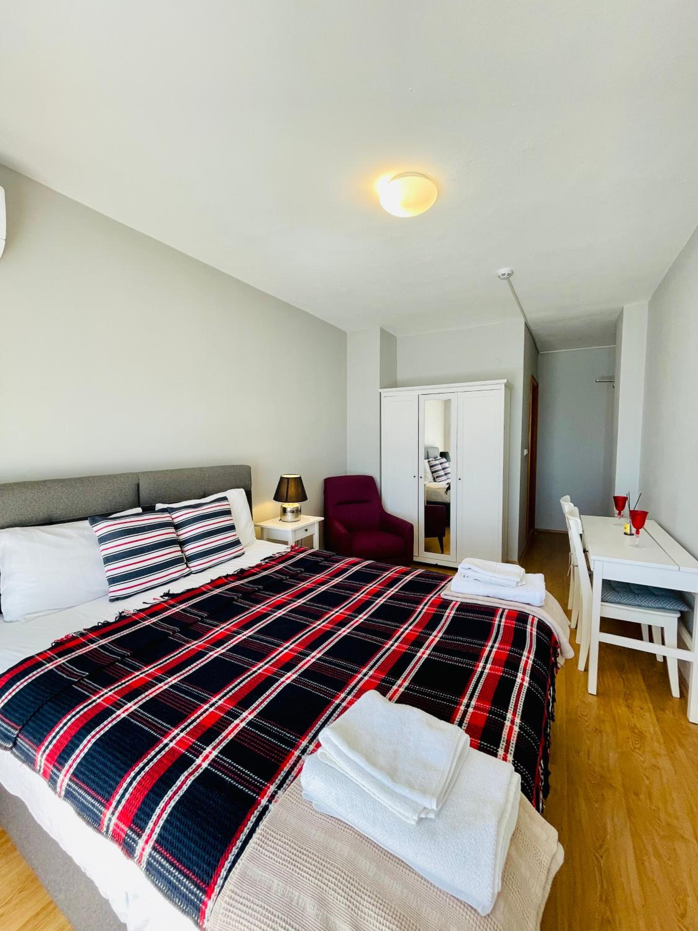 Photo 47