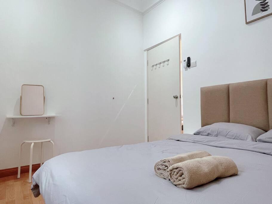 10pax 3Bedroom Platino Paradigm Mall JB Skudai
