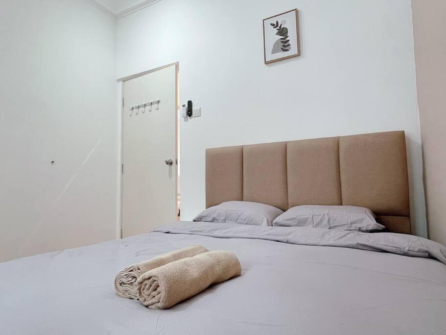10pax 3Bedroom Platino Paradigm Mall JB Skudai