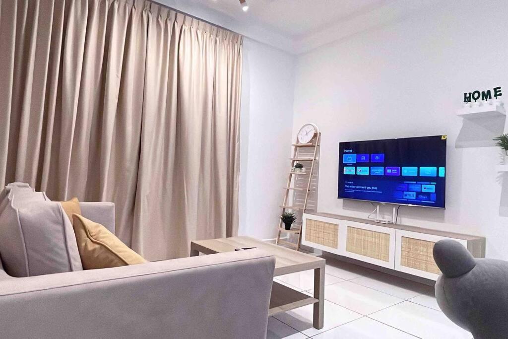 10pax 3Bedroom Platino Paradigm Mall JB Skudai
