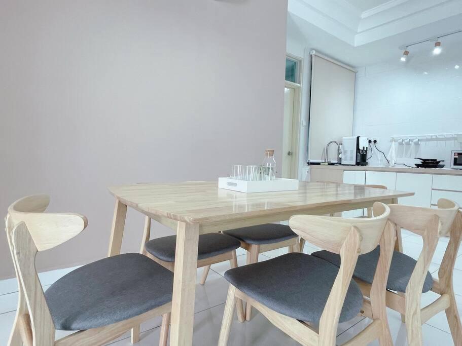 10pax 3Bedroom Platino Paradigm Mall JB Skudai