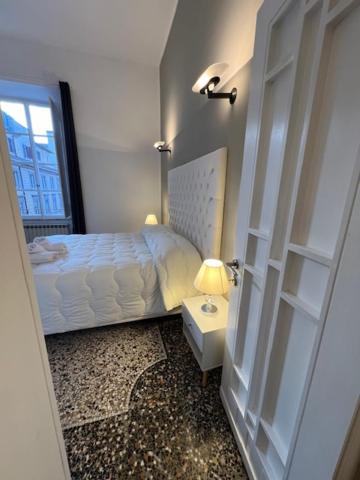 Luxury room Anelli center of Roma