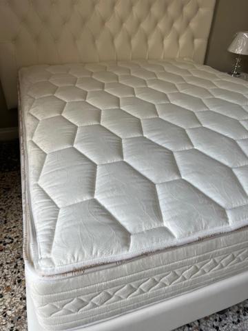 Luxury room Anelli center of Roma