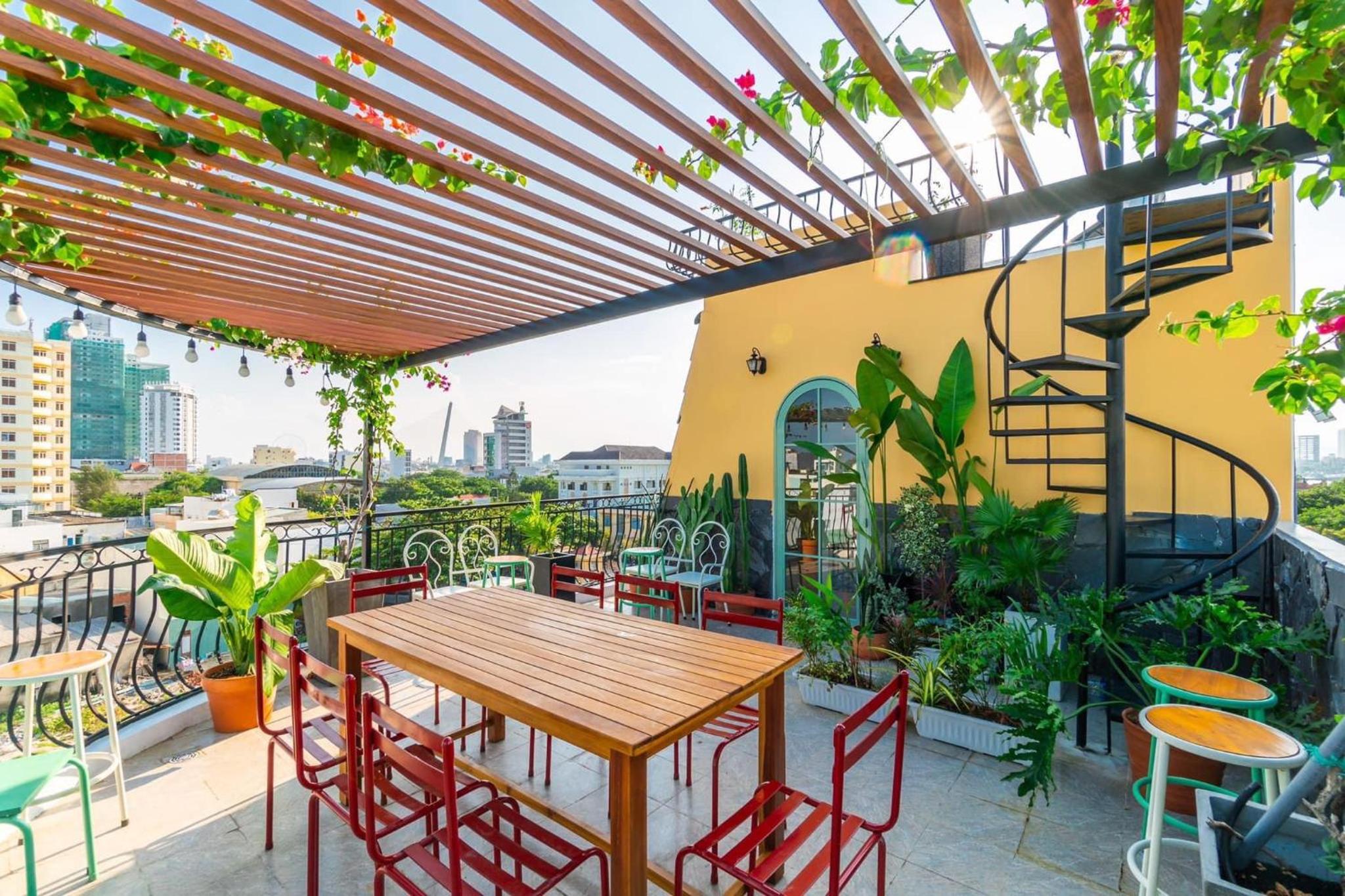 NẮNG House