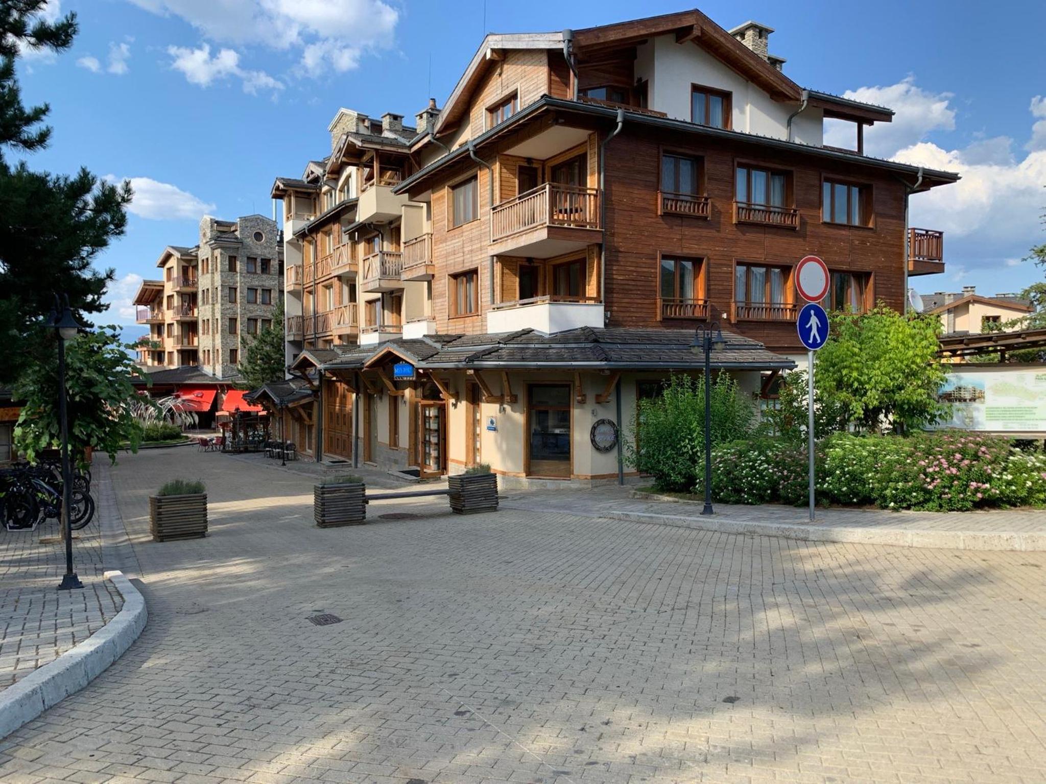 Studio 5 in Pirin Golf
