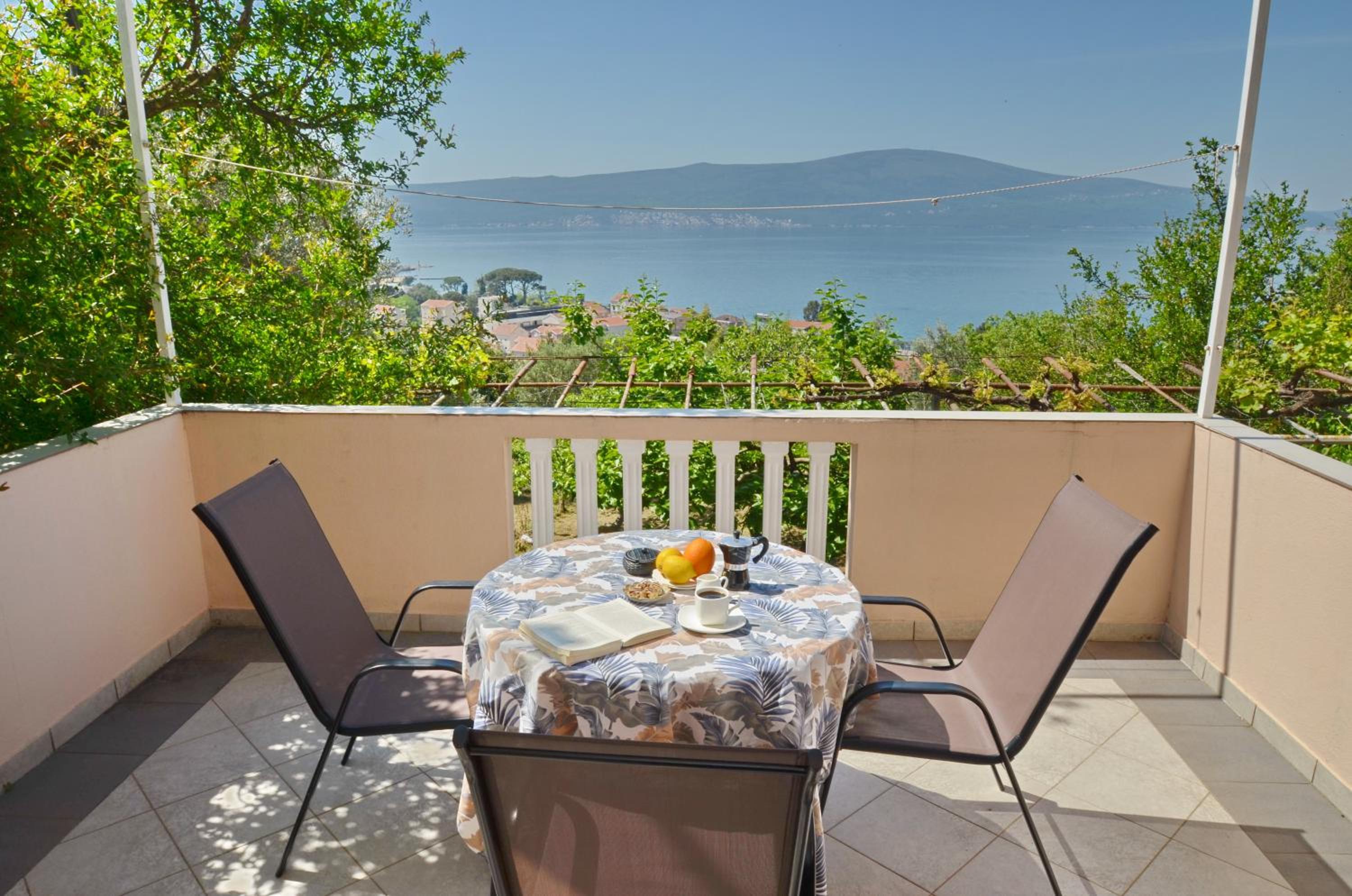 Porto Lastva Apartments view 3