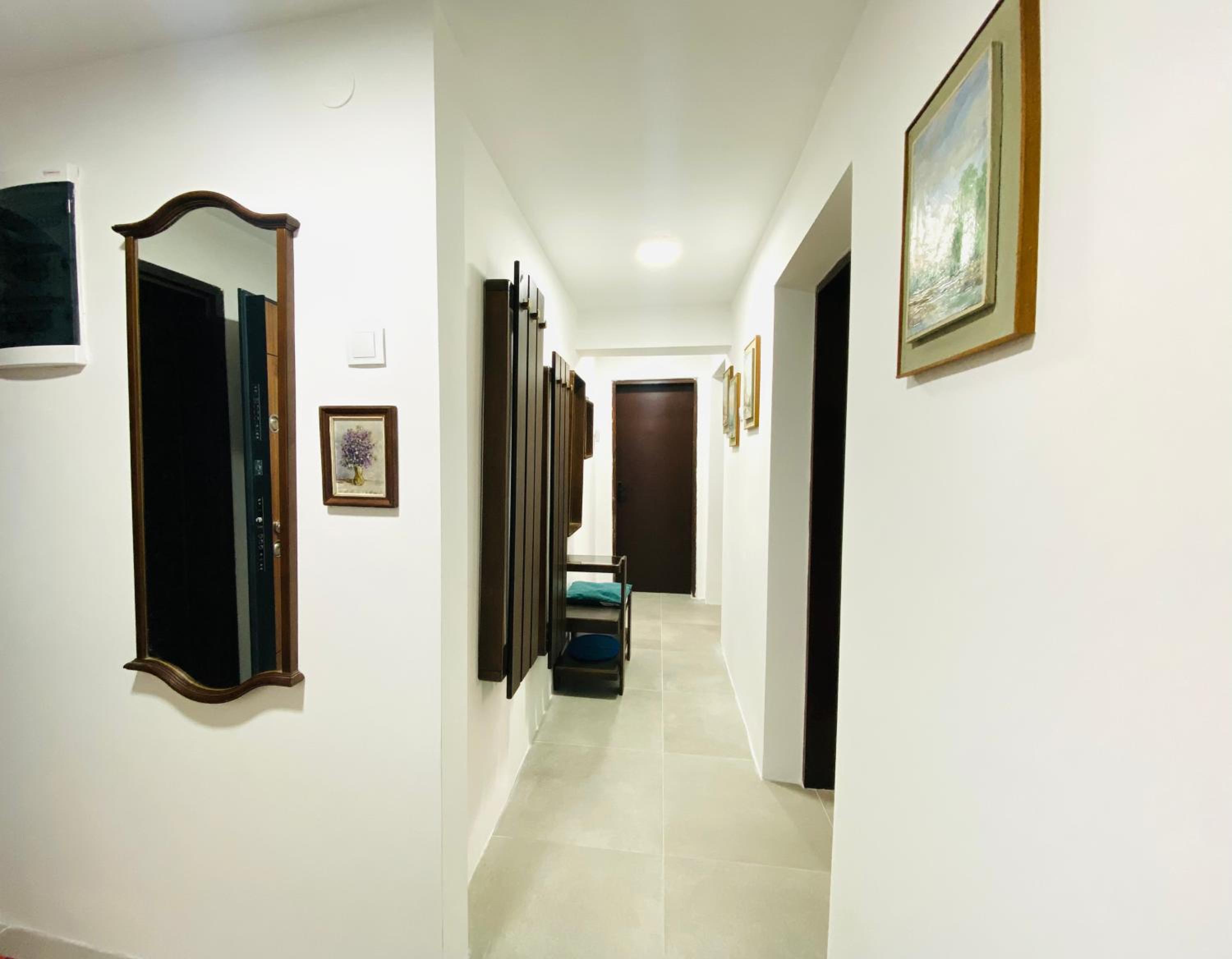 Vintage Apartment