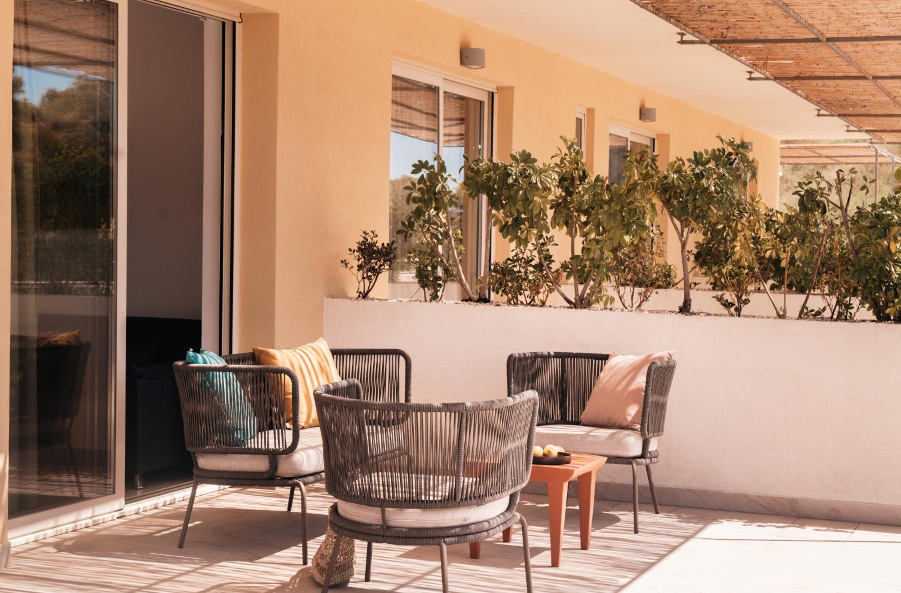 Luna Minoica Suites and Apartments