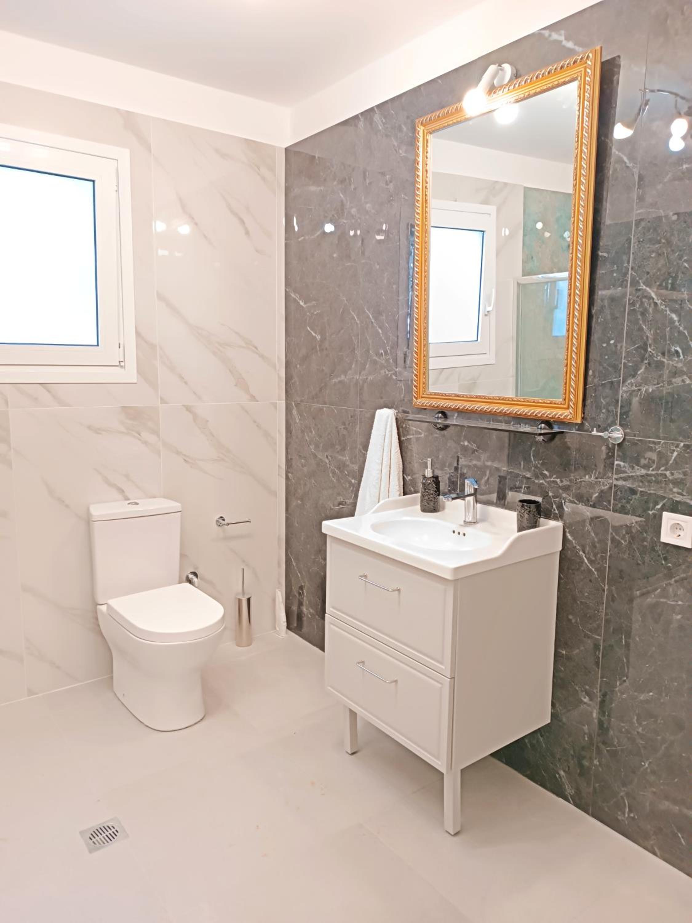 Okeanis Apartments & Suites Adults Only