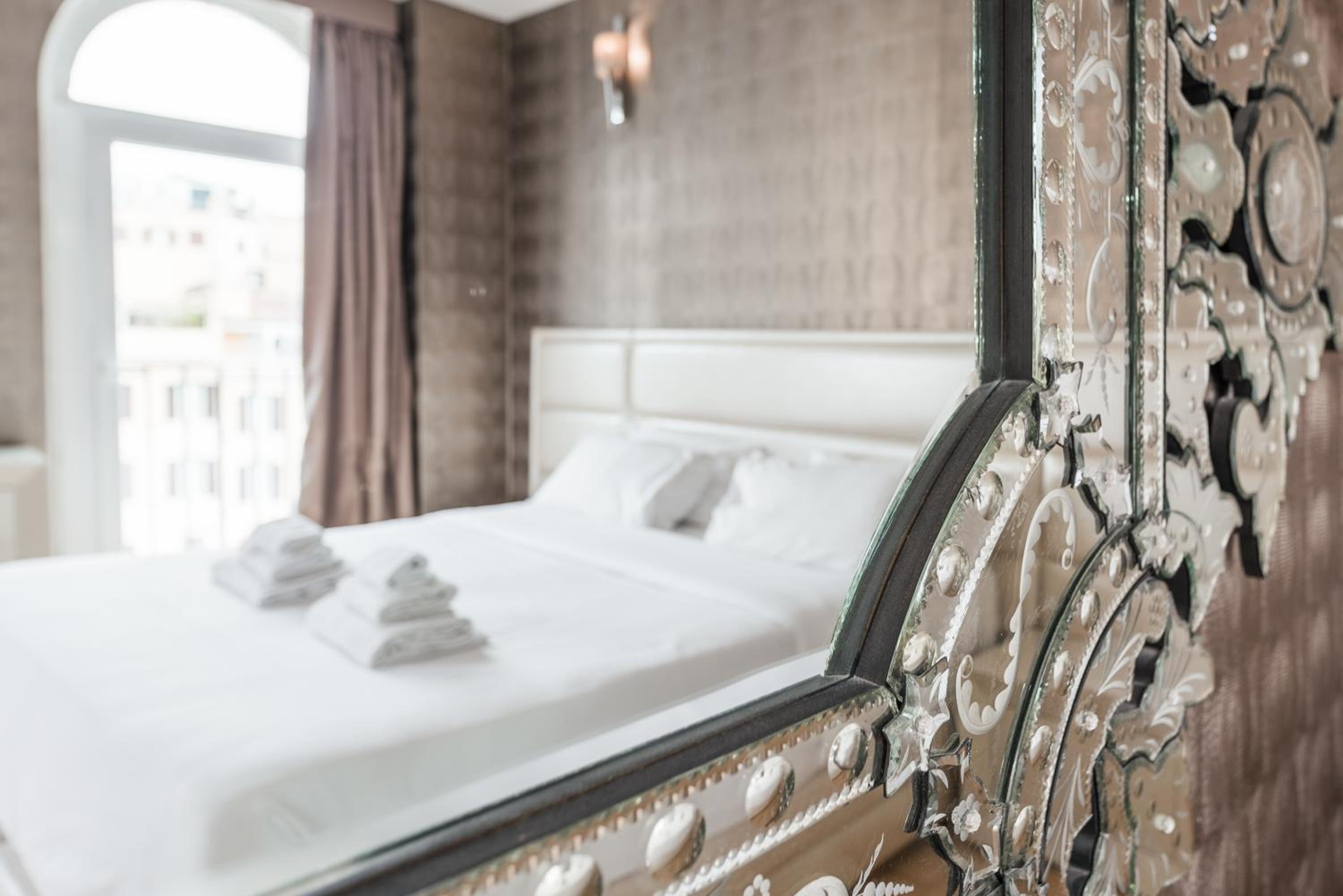 Penthouse Suite Rome - Private Suites