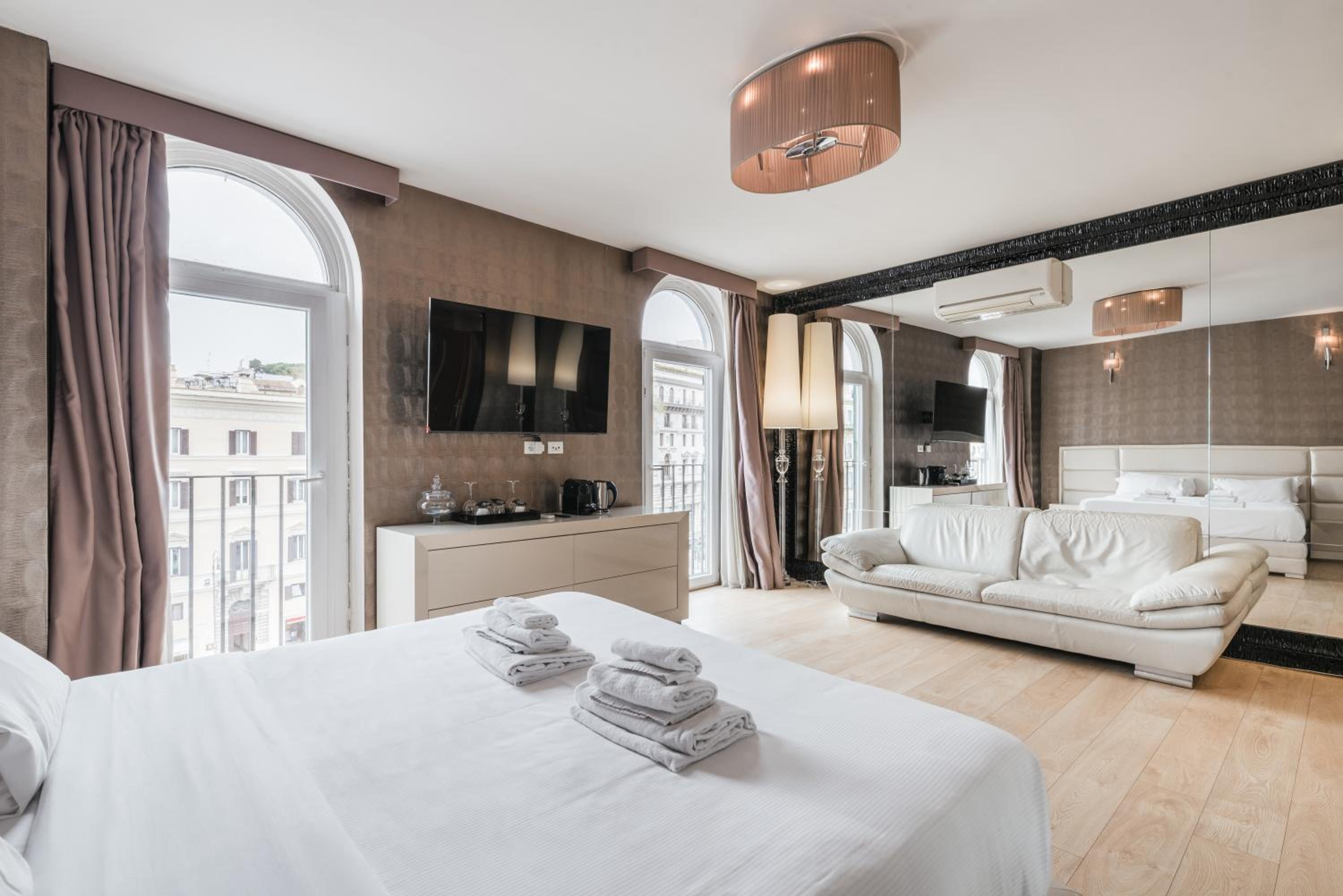 Penthouse Suite Rome - Private Suites
