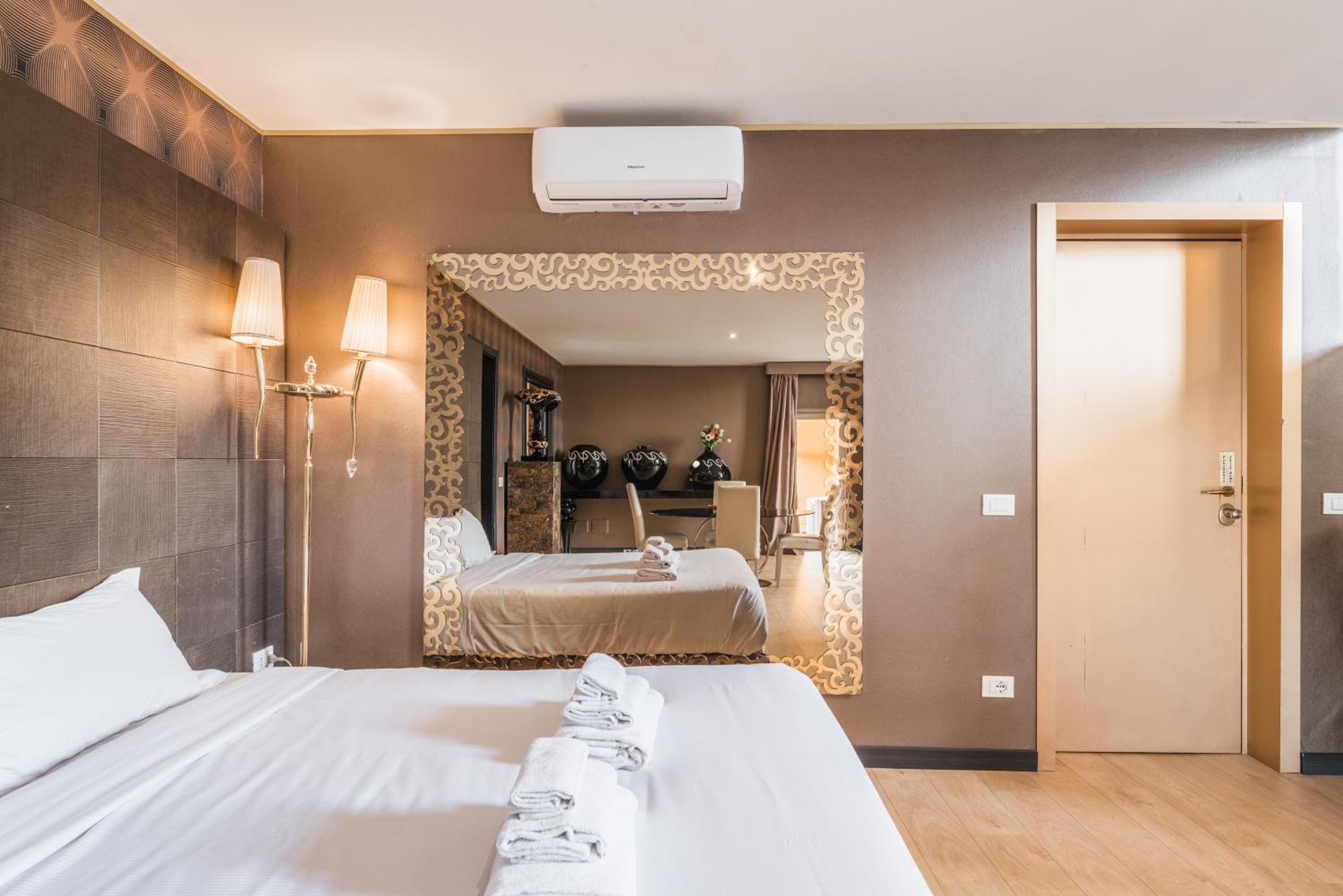 Penthouse Suite Rome - Private Suites
