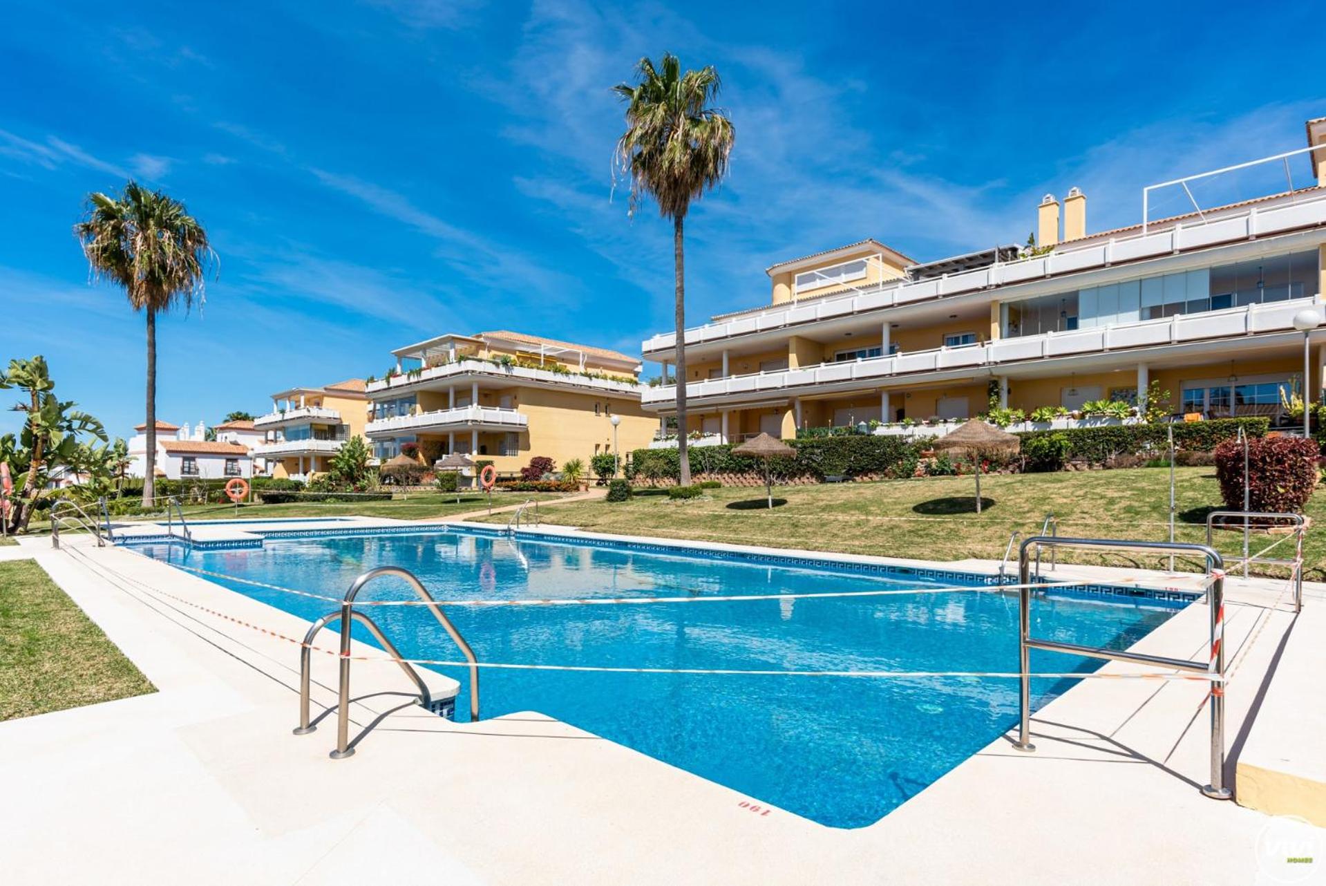 ViVi Homes - Rome Pool, Garden, Golf & Beach