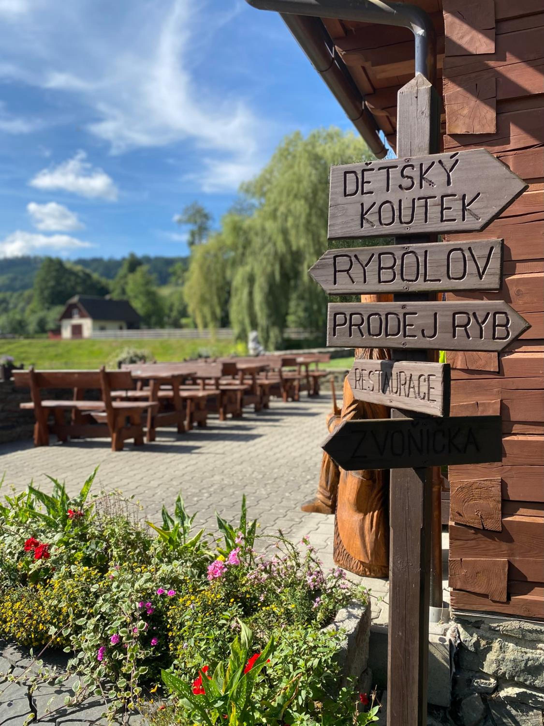 Roubenky u zvonice