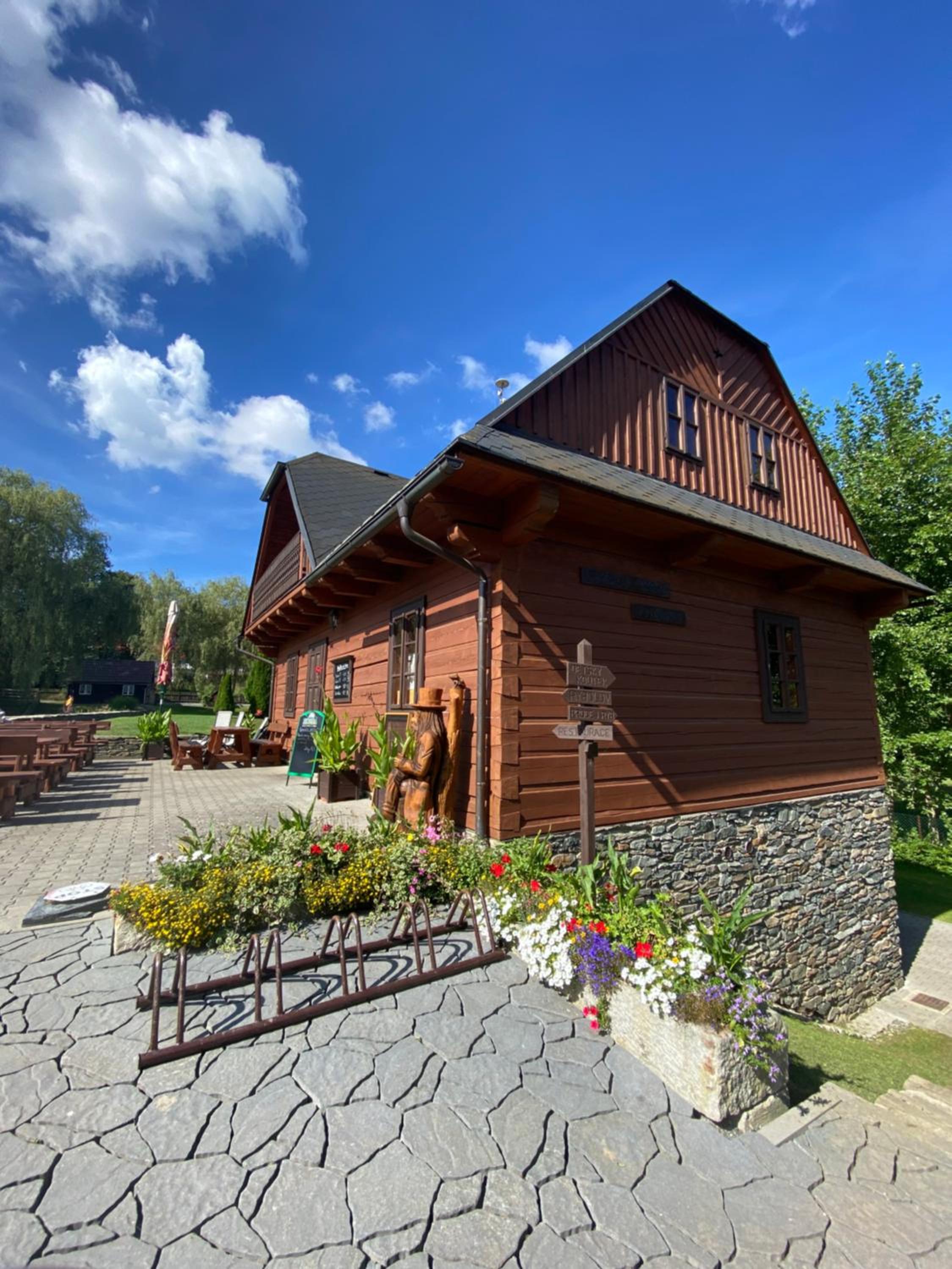 Roubenky u zvonice