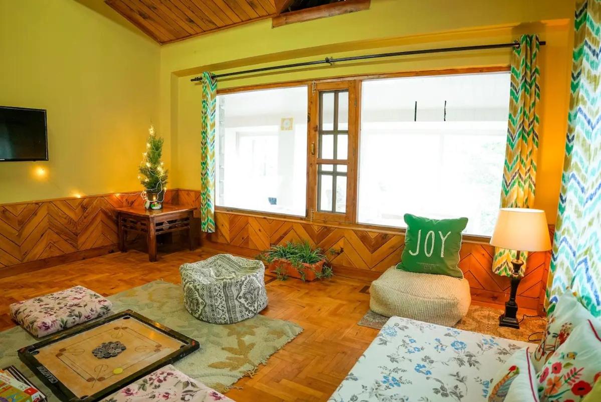 Tropical Wood Villa view 3