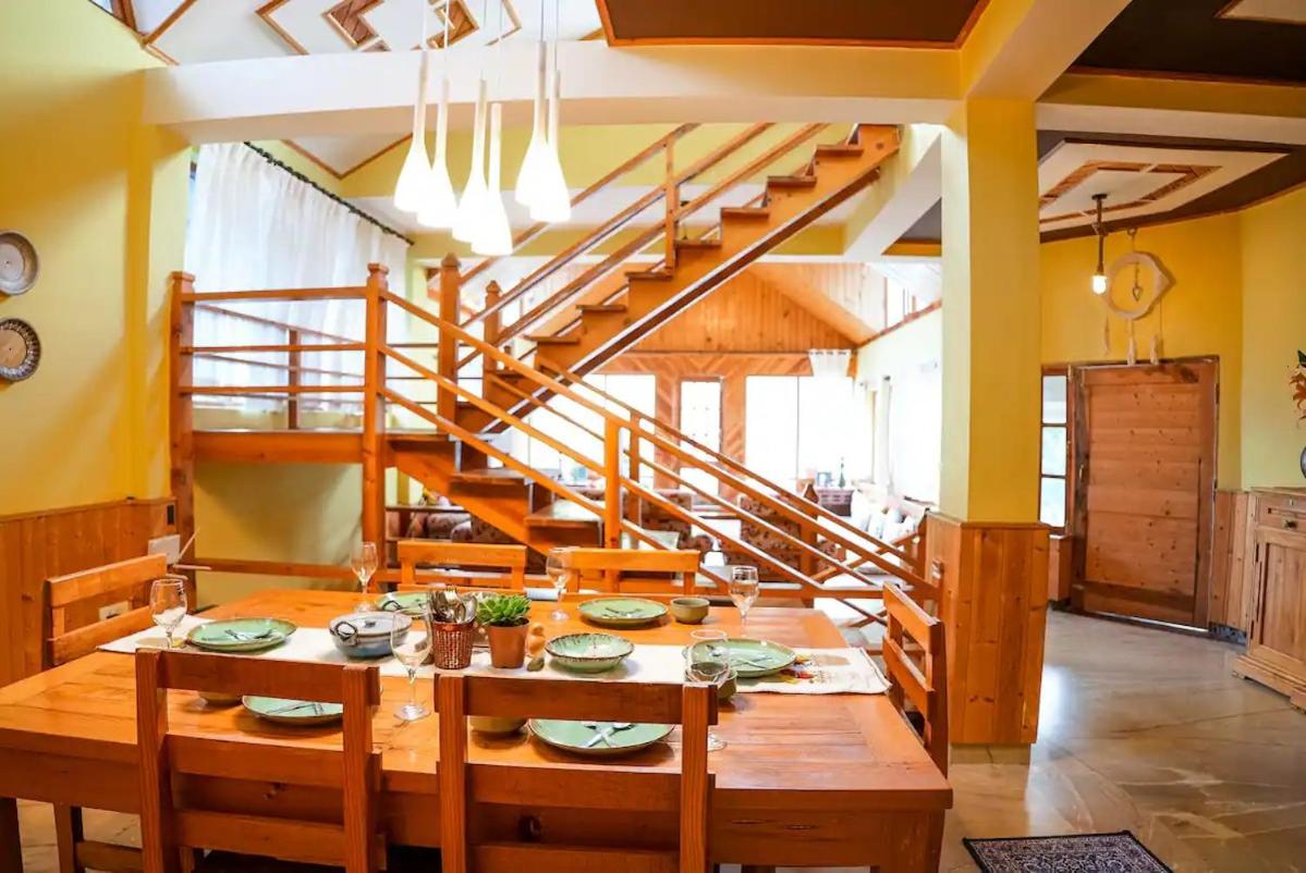 Tropical Wood Villa view 5