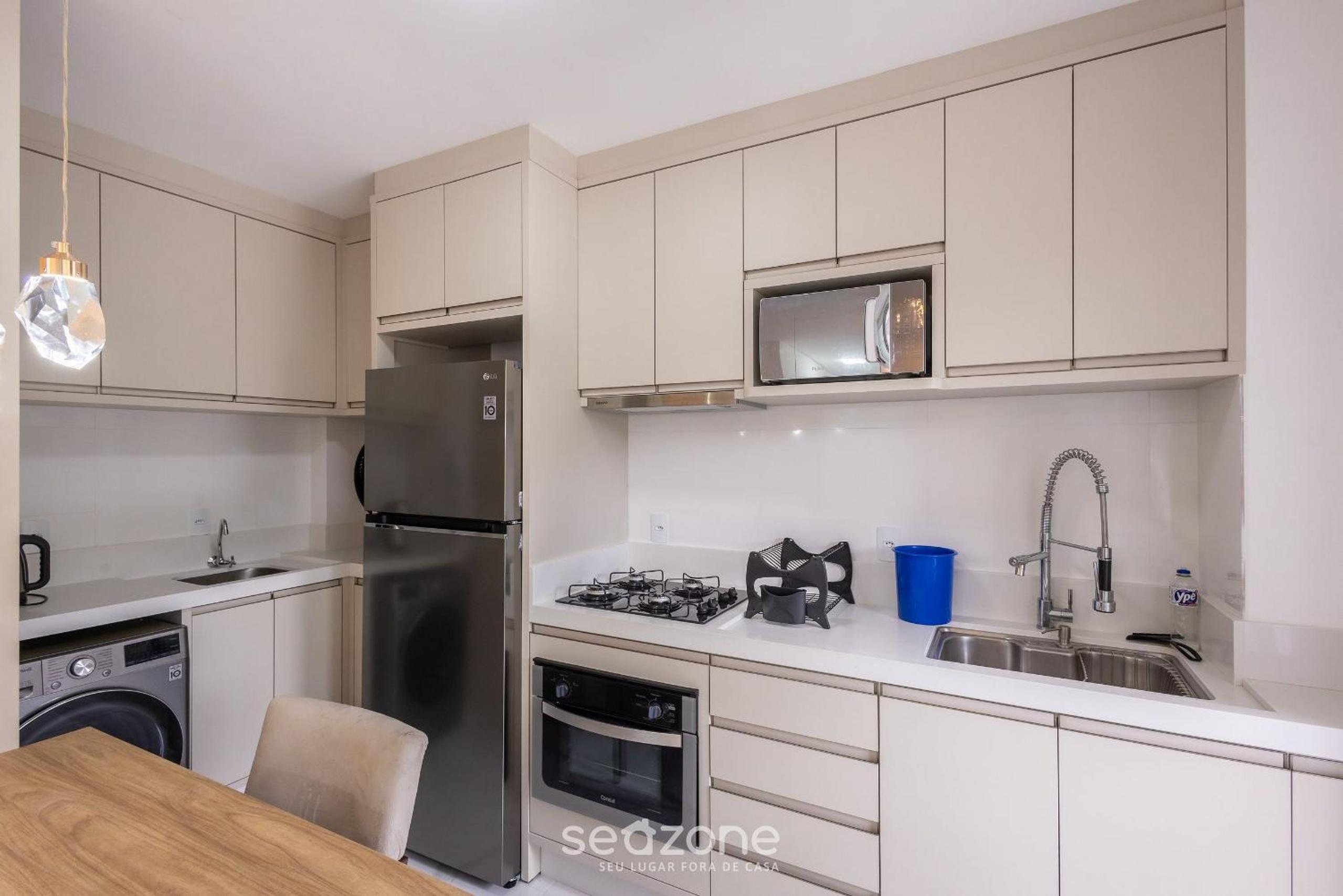 Sea view apt w/ BBQ in Itapema – SBN0705