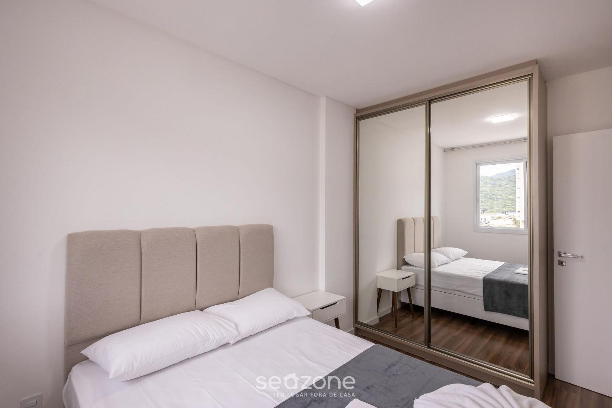 Sea view apt w/ BBQ in Itapema – SBN0705