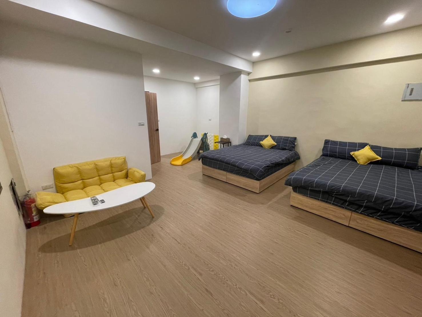 Dwelling in Dongshan