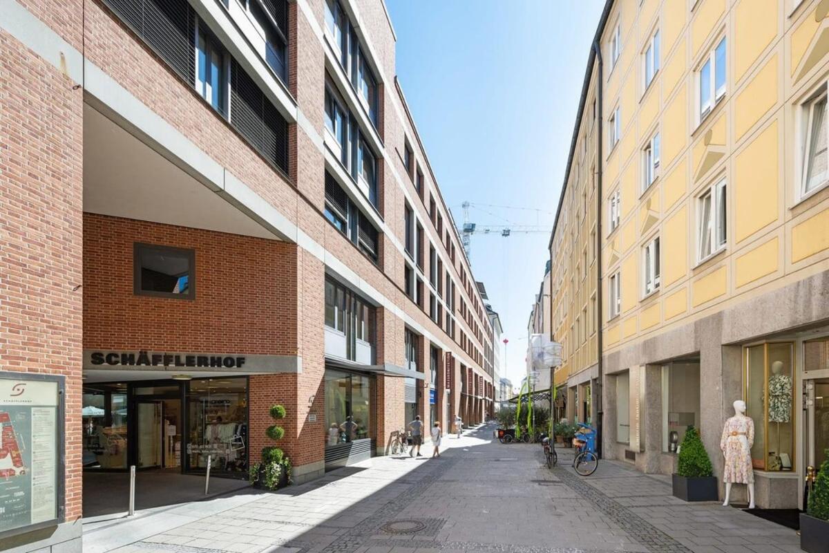 Top floor apartment next to Marienplatz